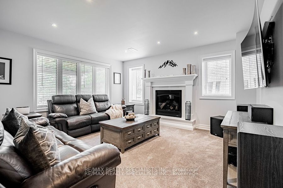 5 West Branch Dr