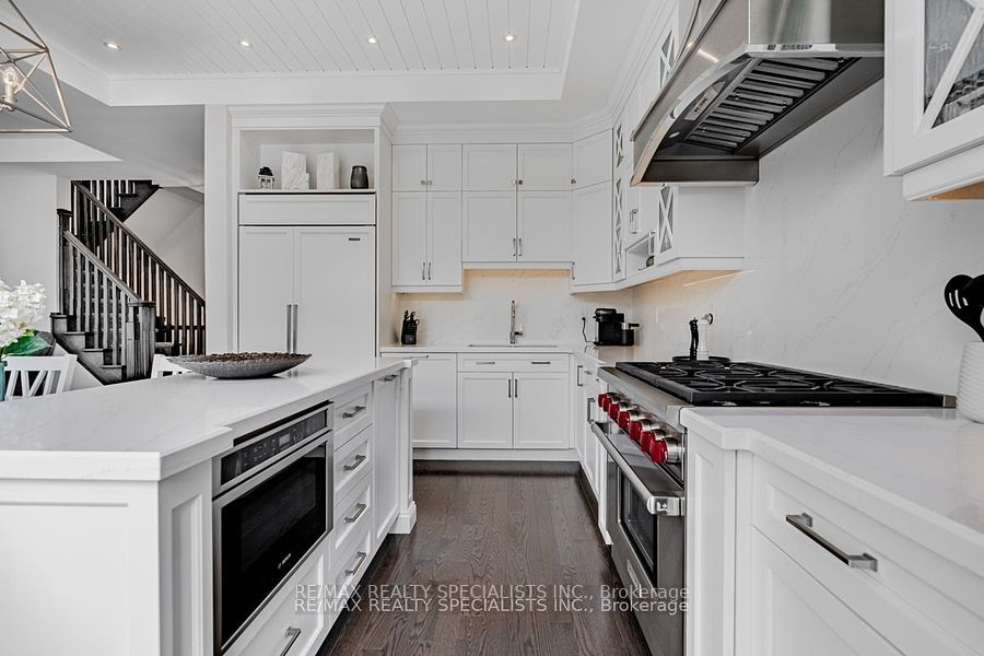 5 West Branch Dr