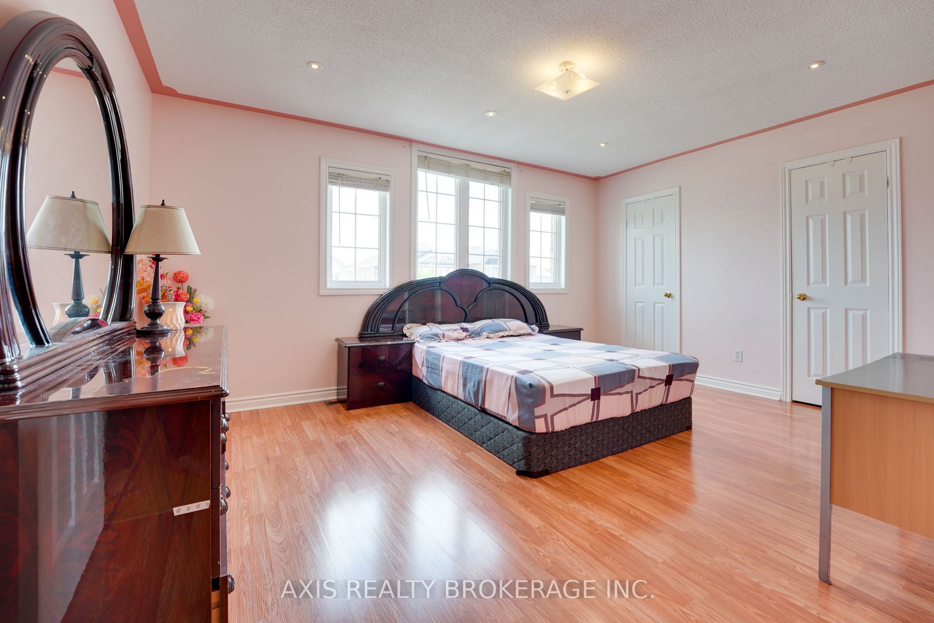 68 Tufton Cres