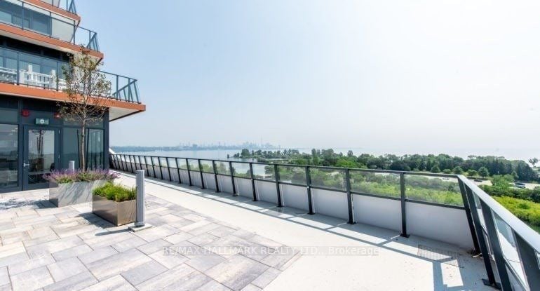 20 Shore Breeze Dr, #1401