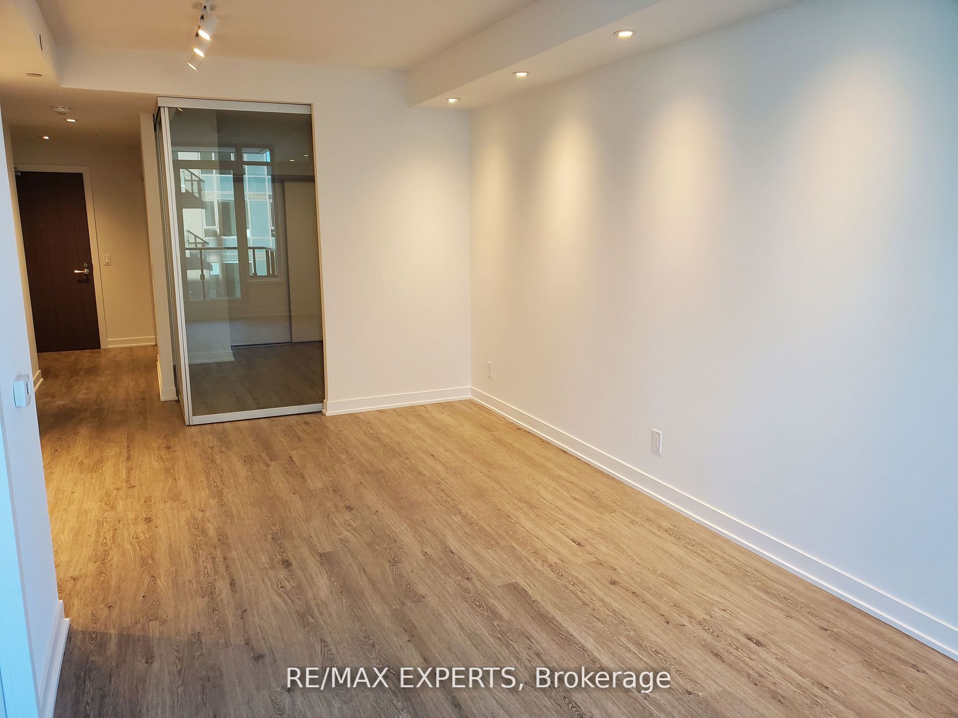 1928 Lakeshore Blvd W, #4003