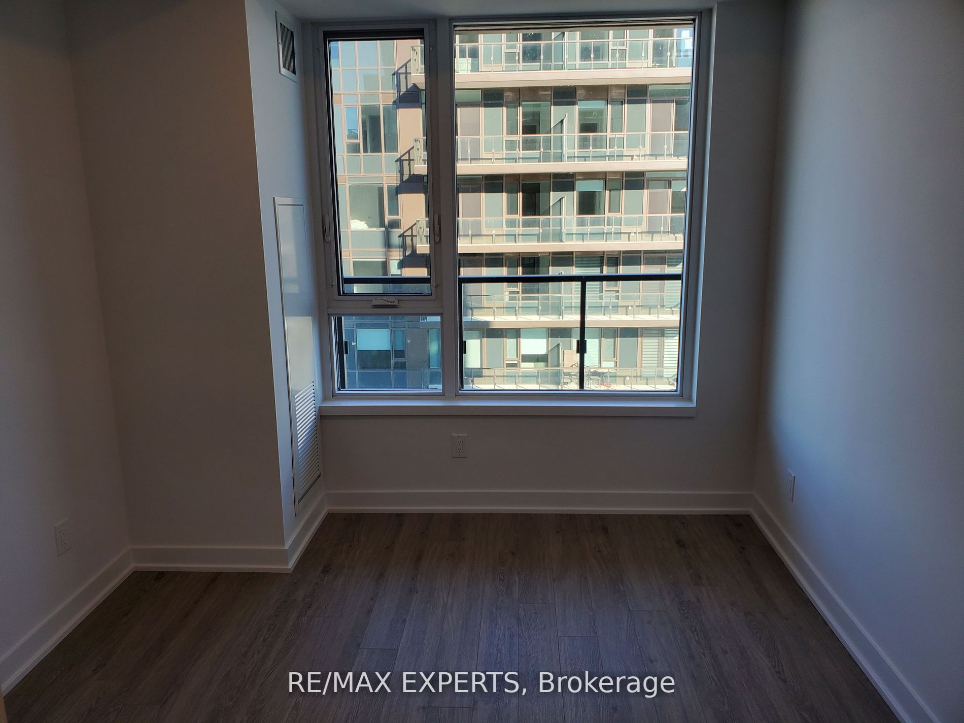 1928 Lakeshore Blvd W, #4003