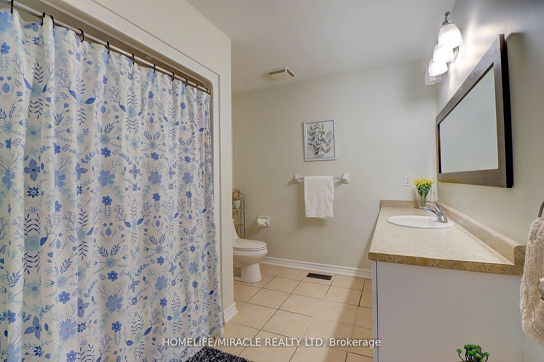 58 James Arnott Crescent