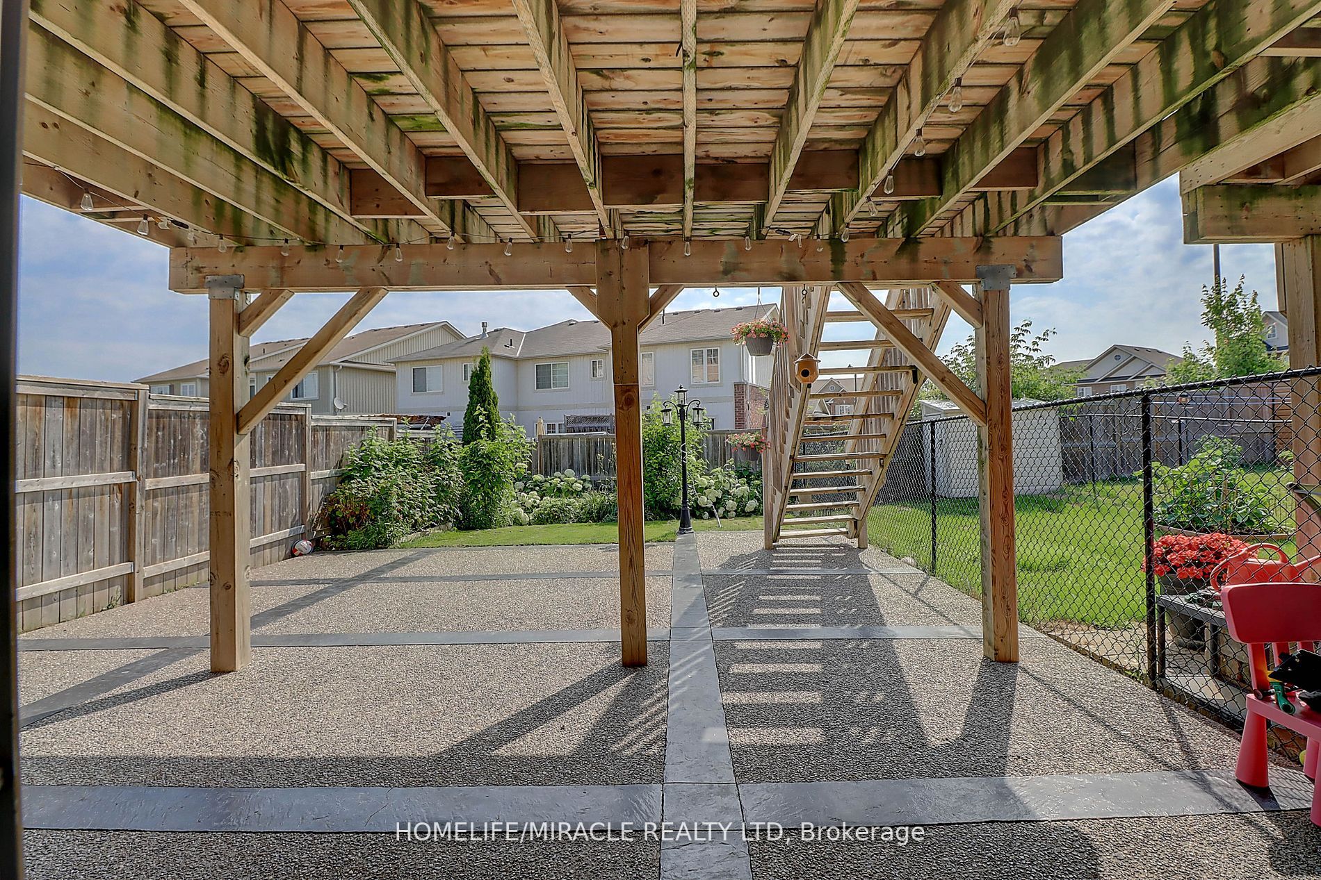 58 James Arnott Crescent