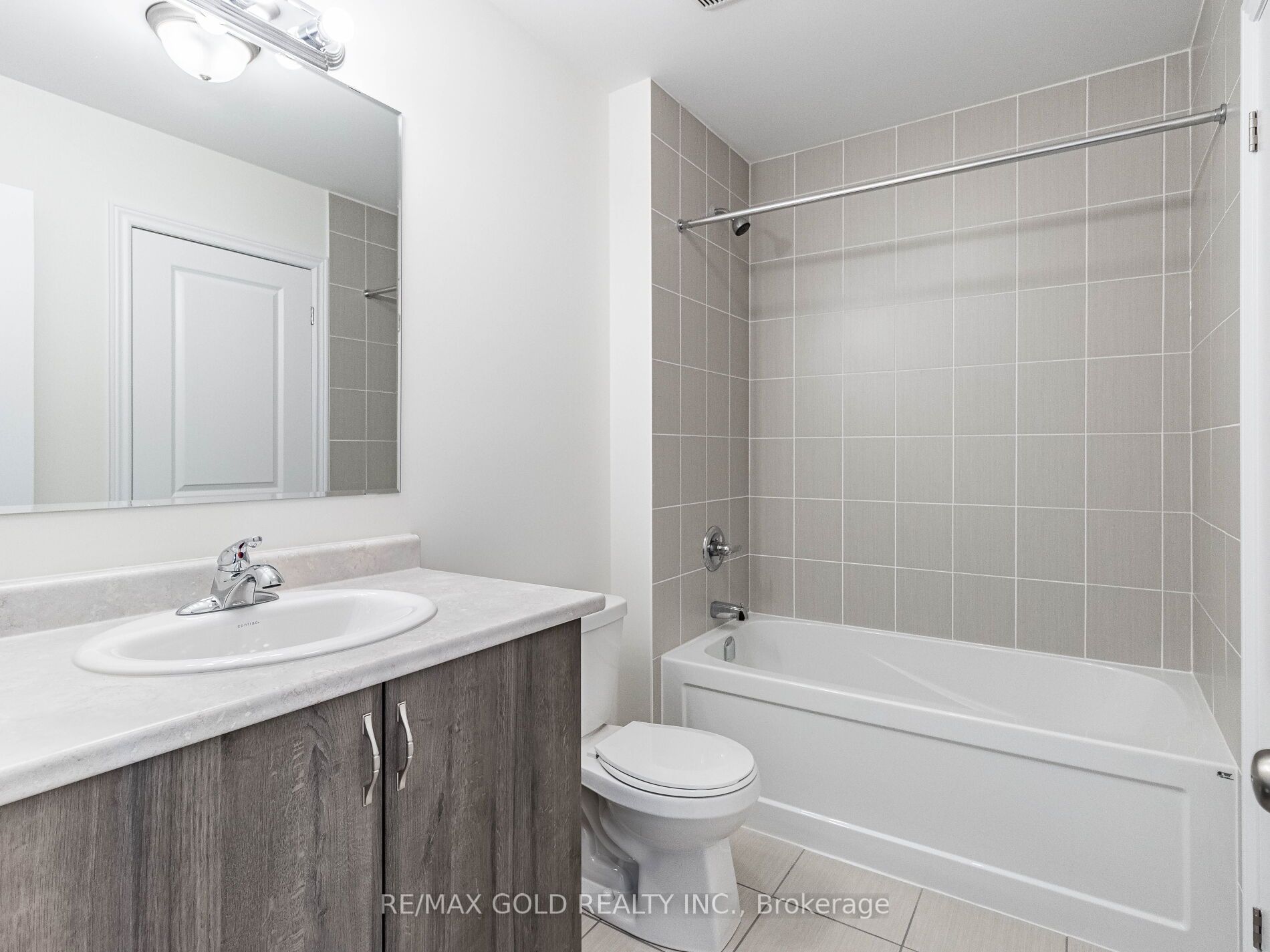 562 Brisdale Dr