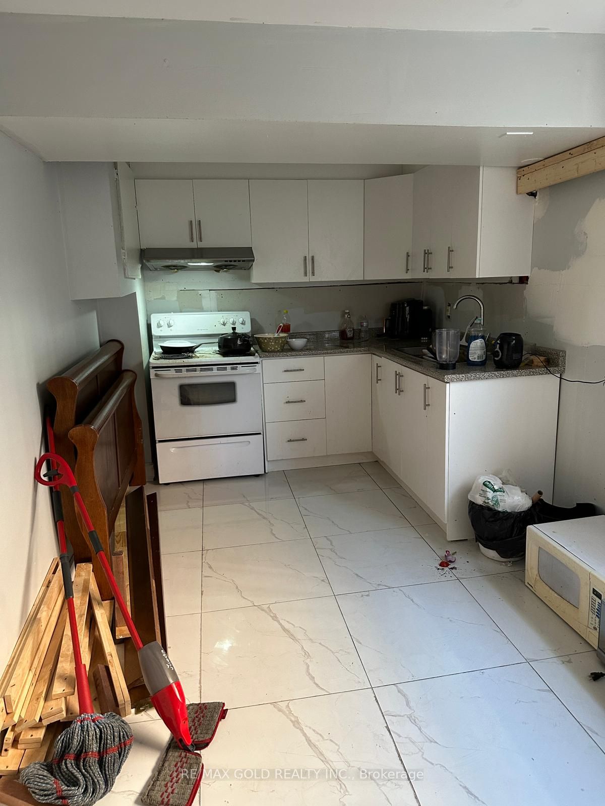 86 Reynier Dr