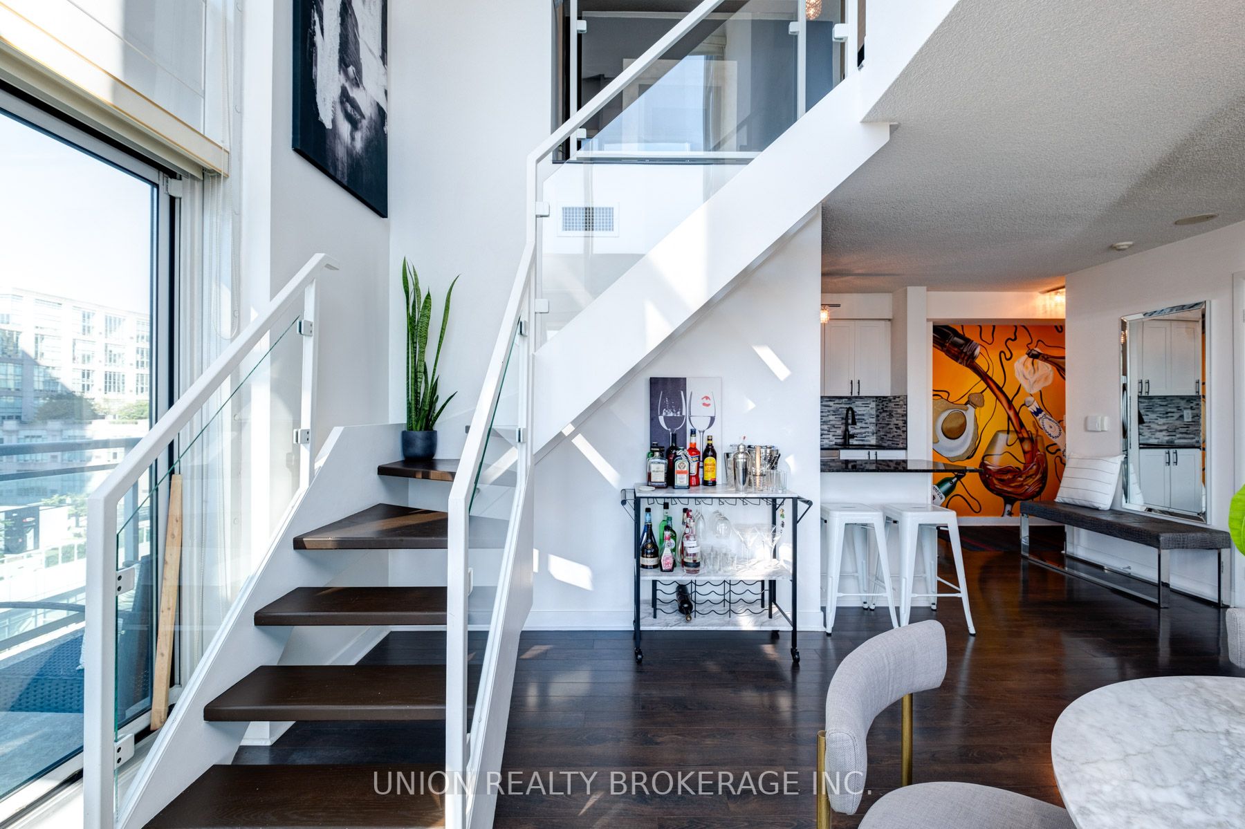 155 Legion Road N, #905