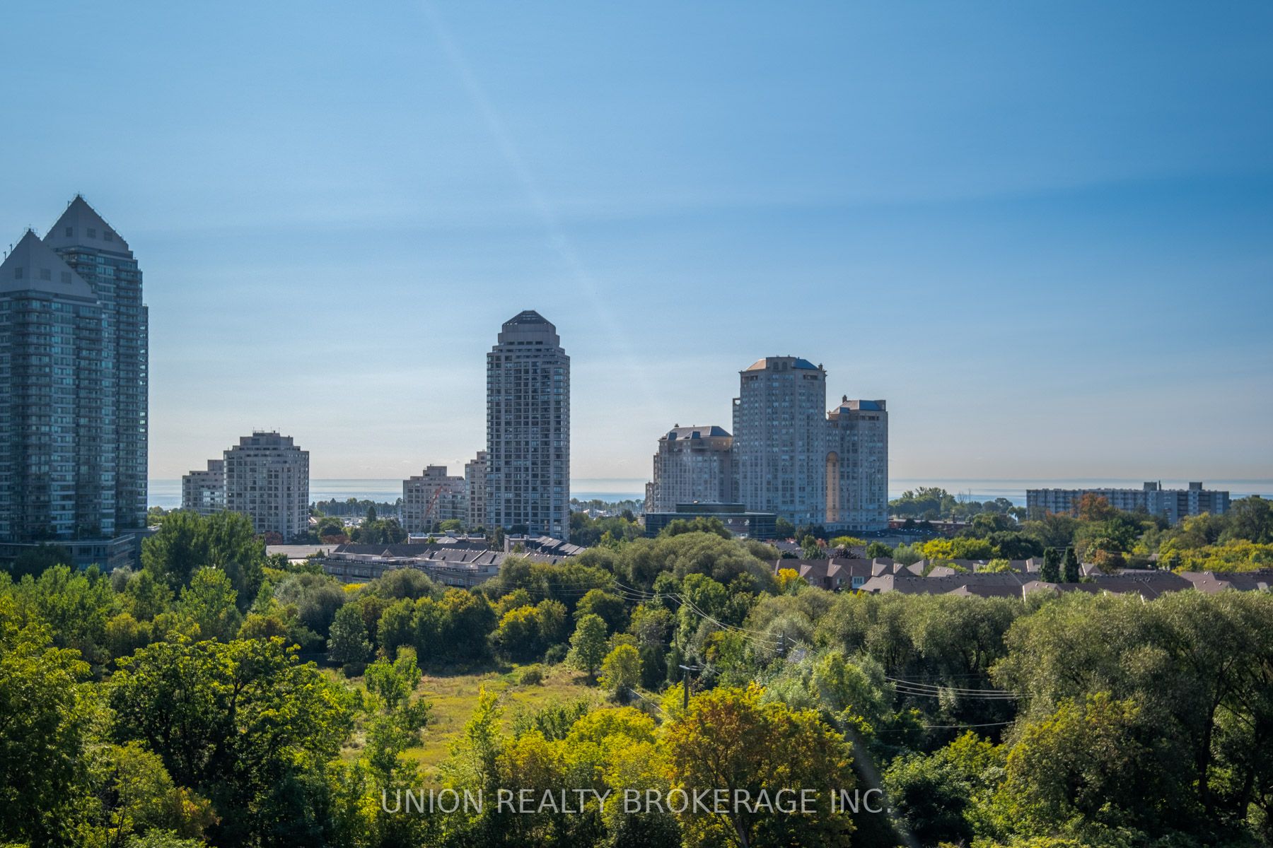 155 Legion Road N, #905