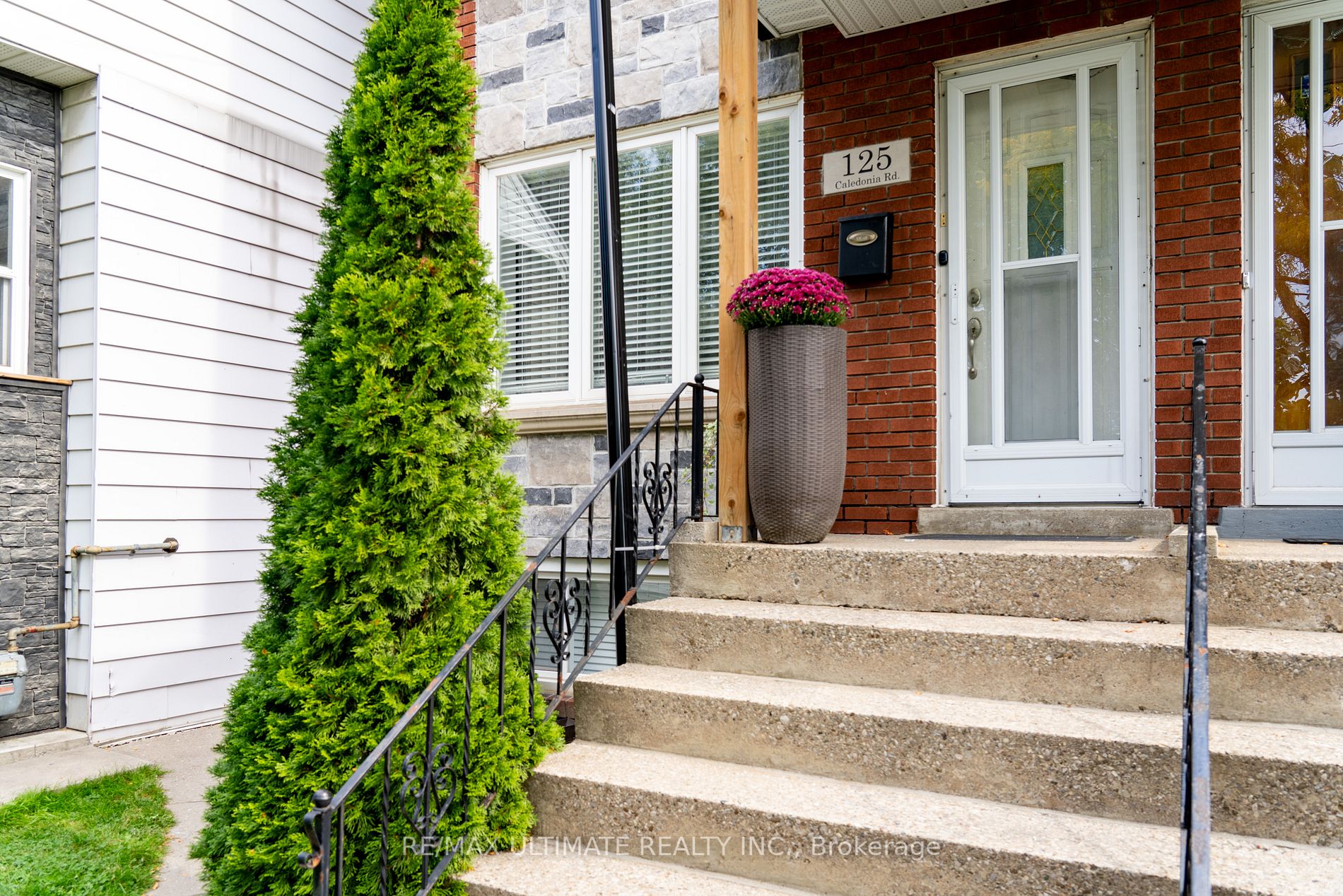 125 Caledonia Rd W