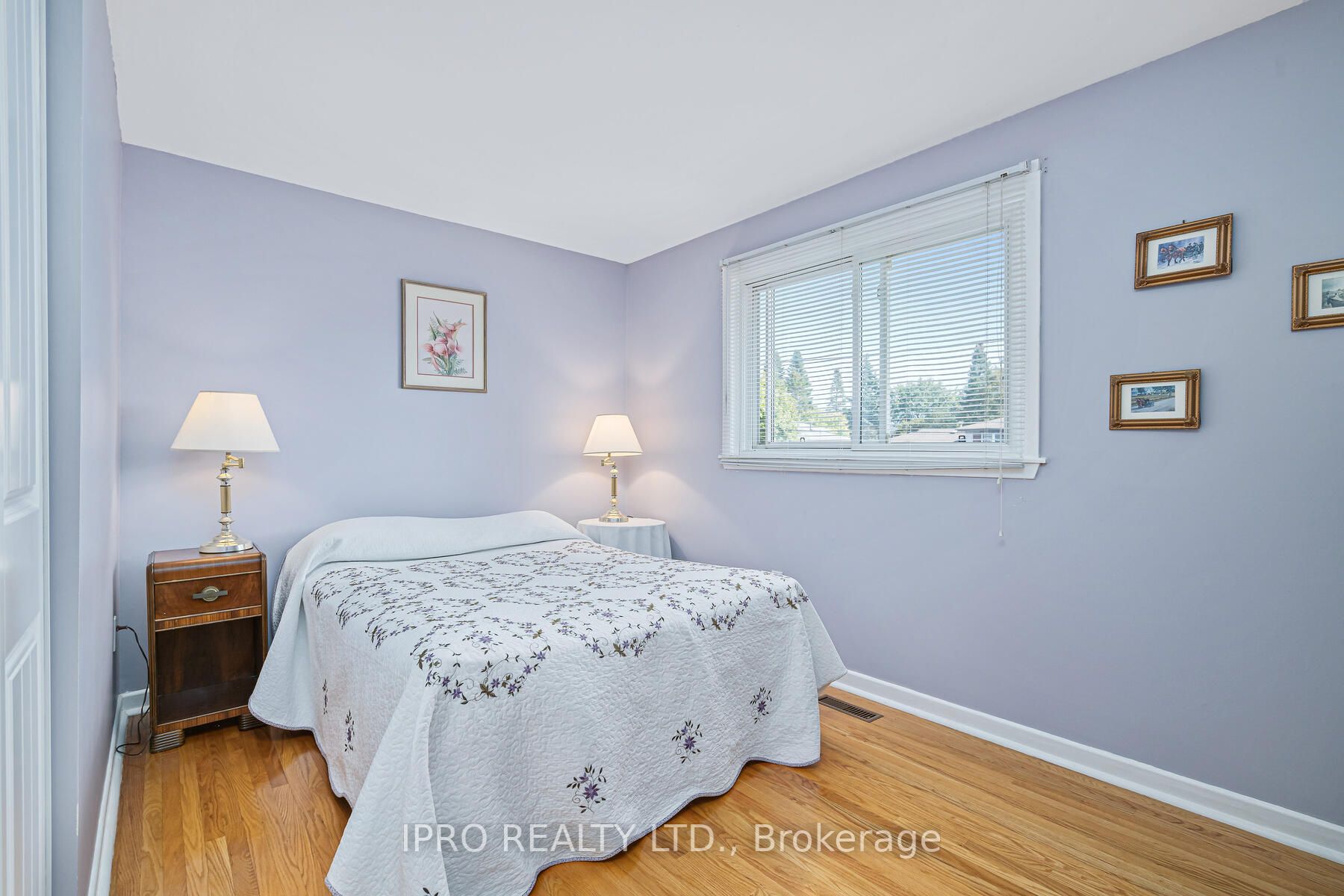 27 Eleanor Cres