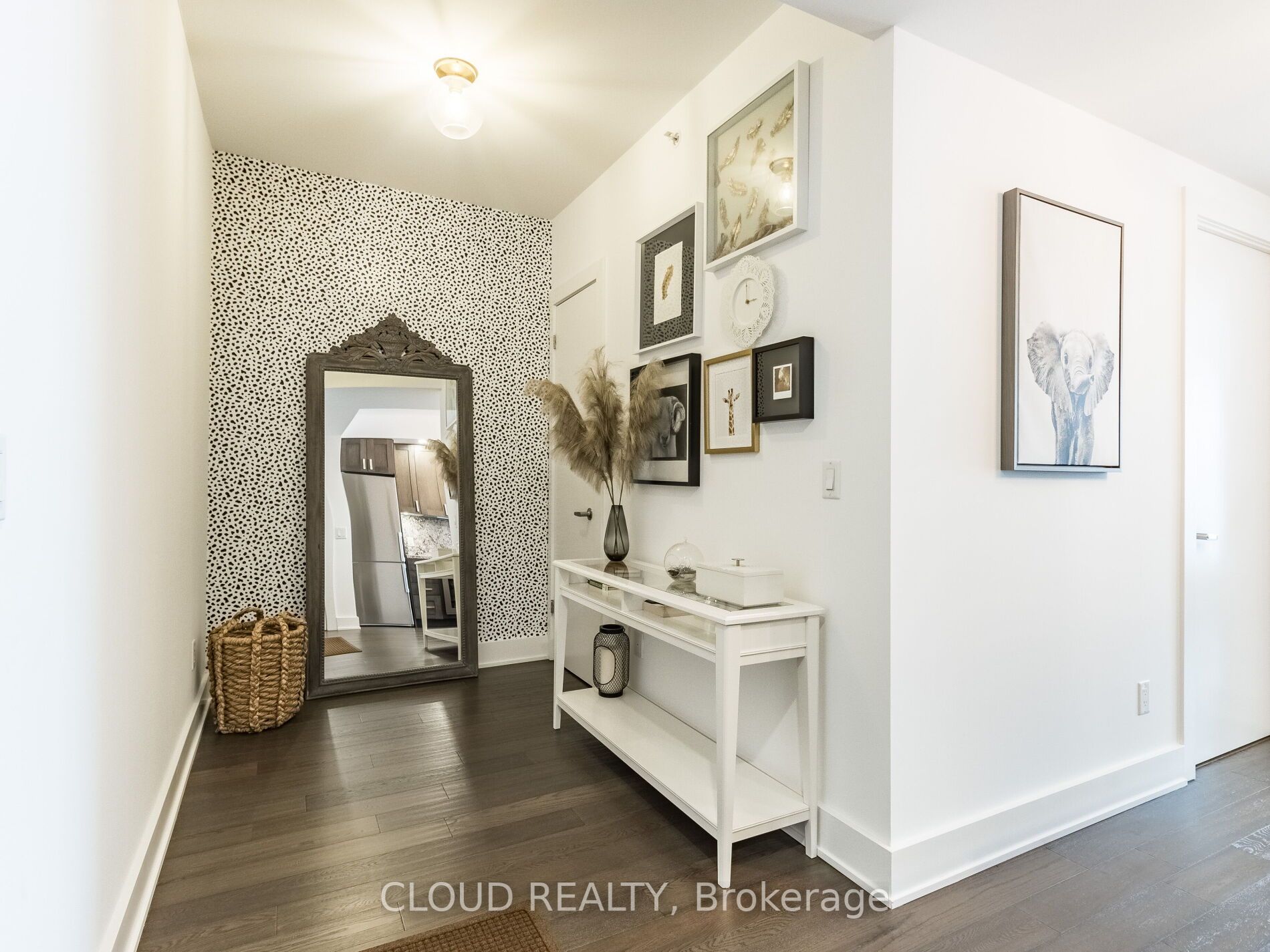 5220 Dundas Street, #D620