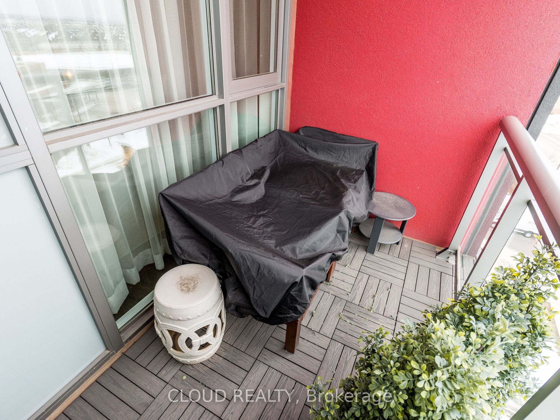 5220 Dundas Street, #D620