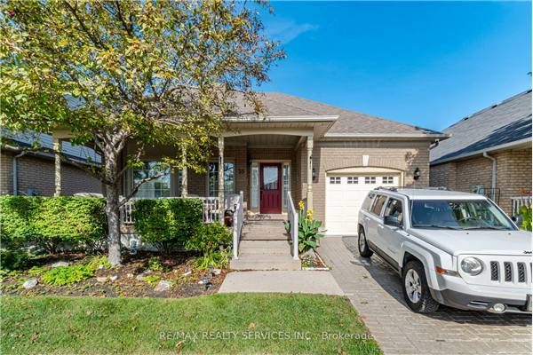 35 Golf Links Dr