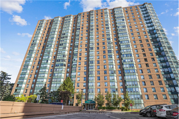 135 Hillcrest Ave, Mississauga