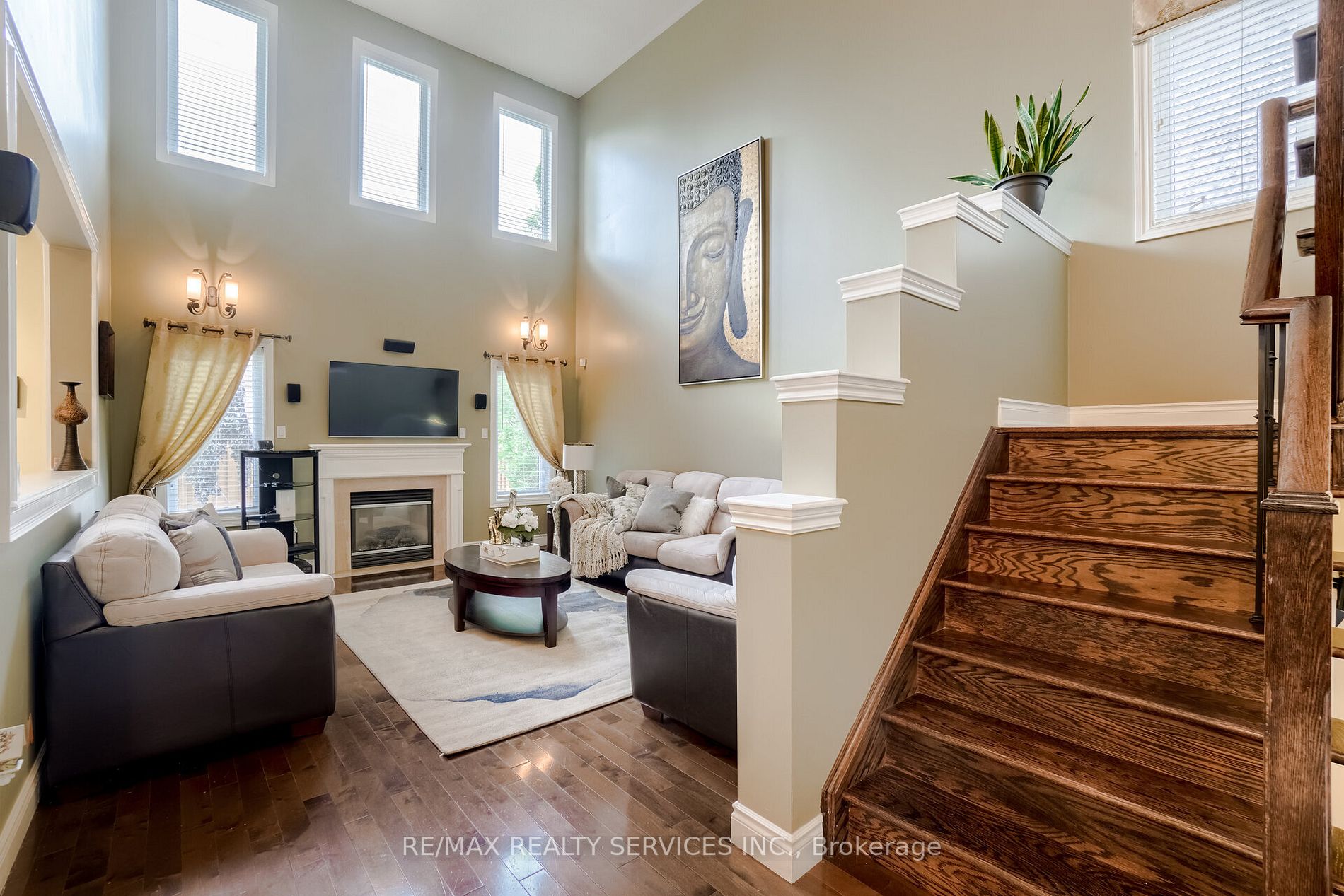12 Mount Royal Circ