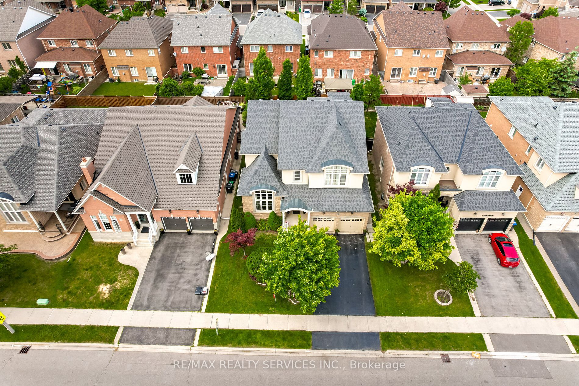 12 Mount Royal Circ