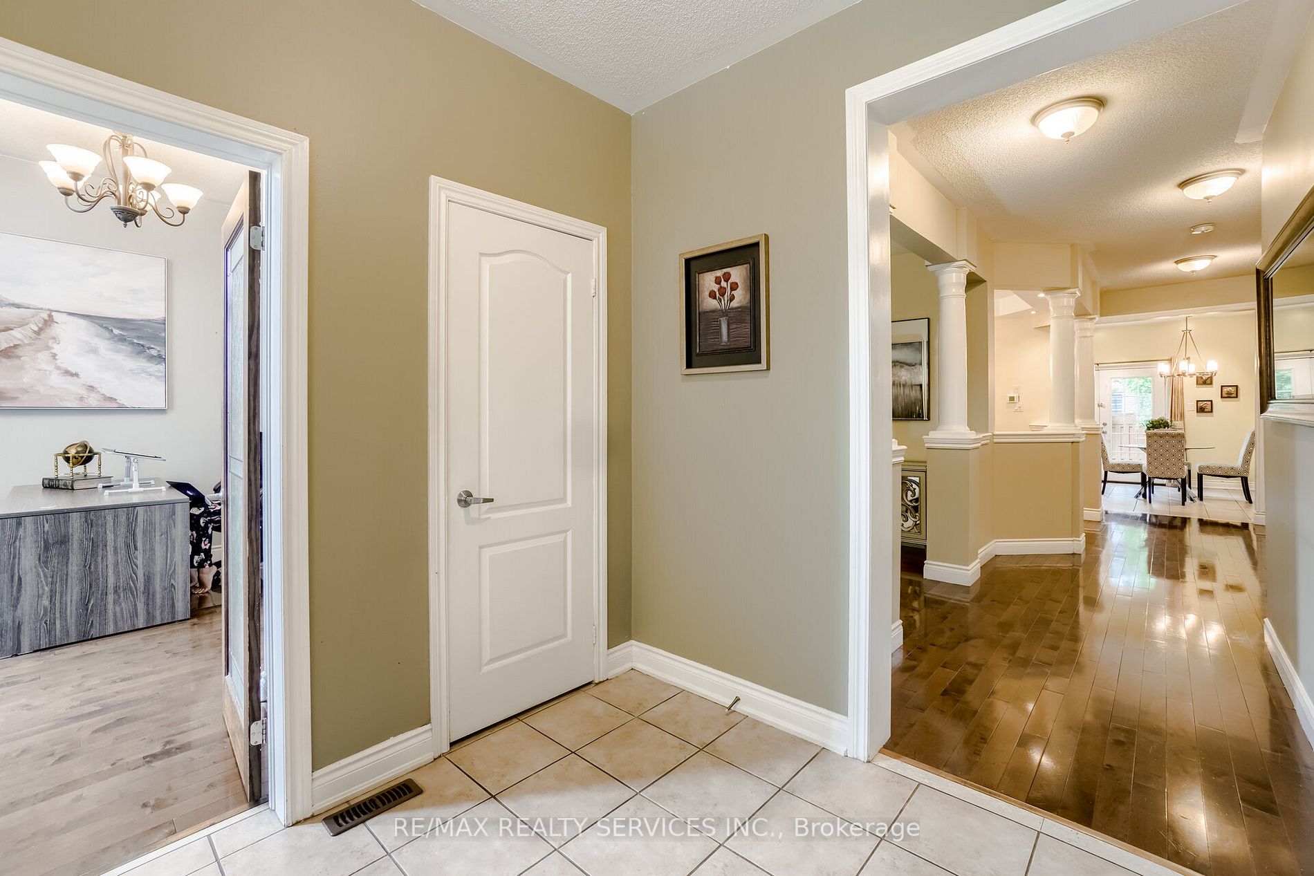 12 Mount Royal Circ