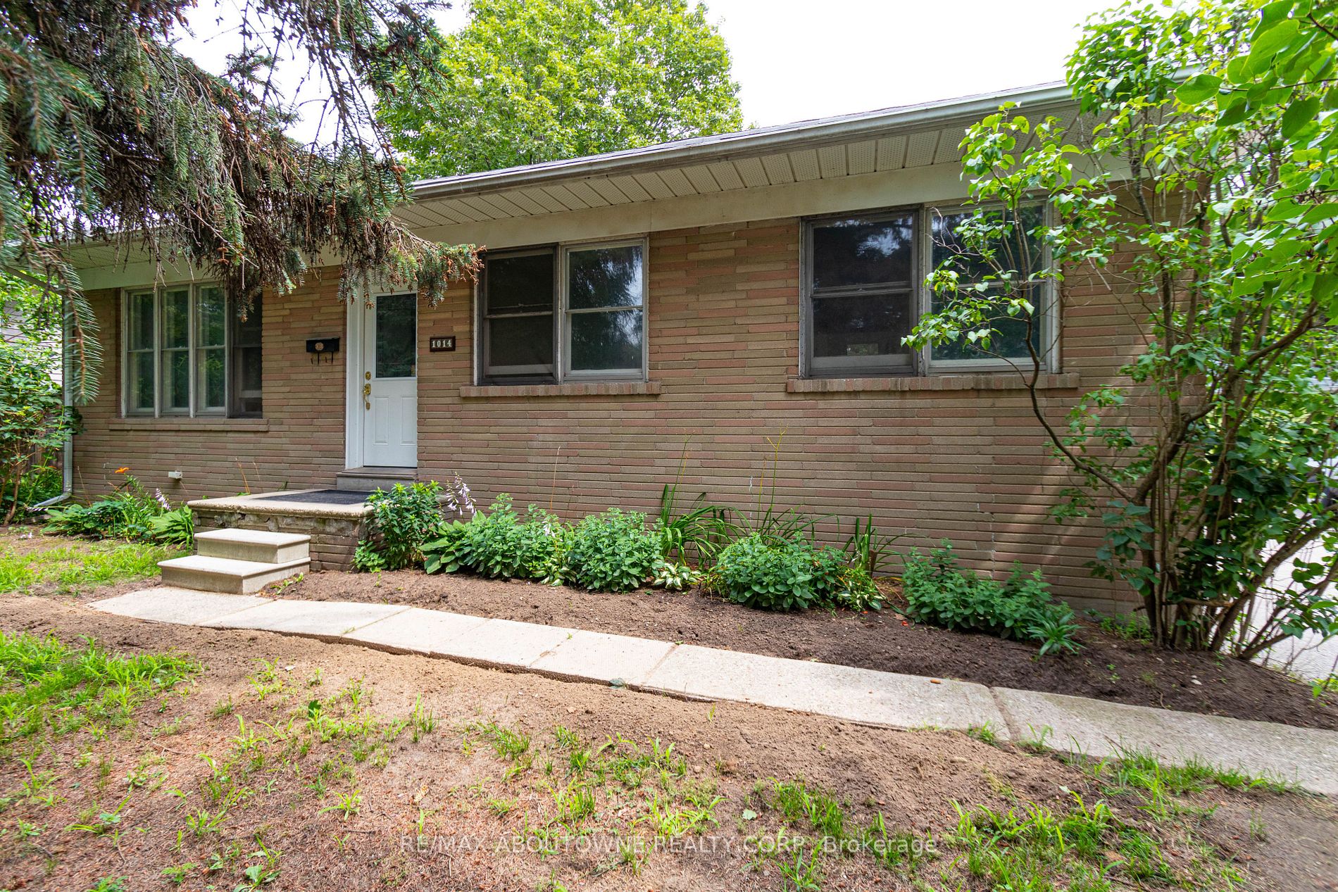 1014 Melvin Ave
