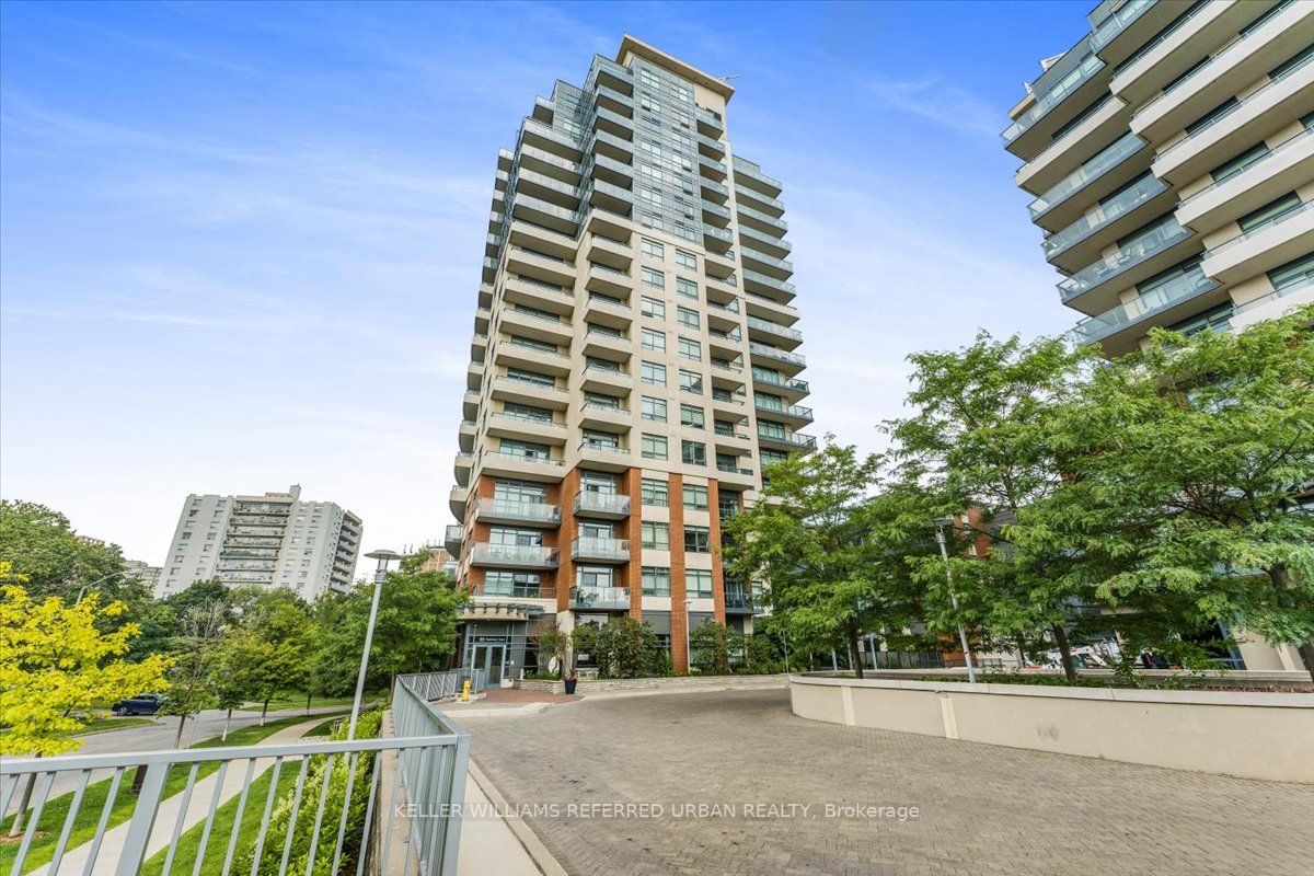 25 Fontenay Court, #808