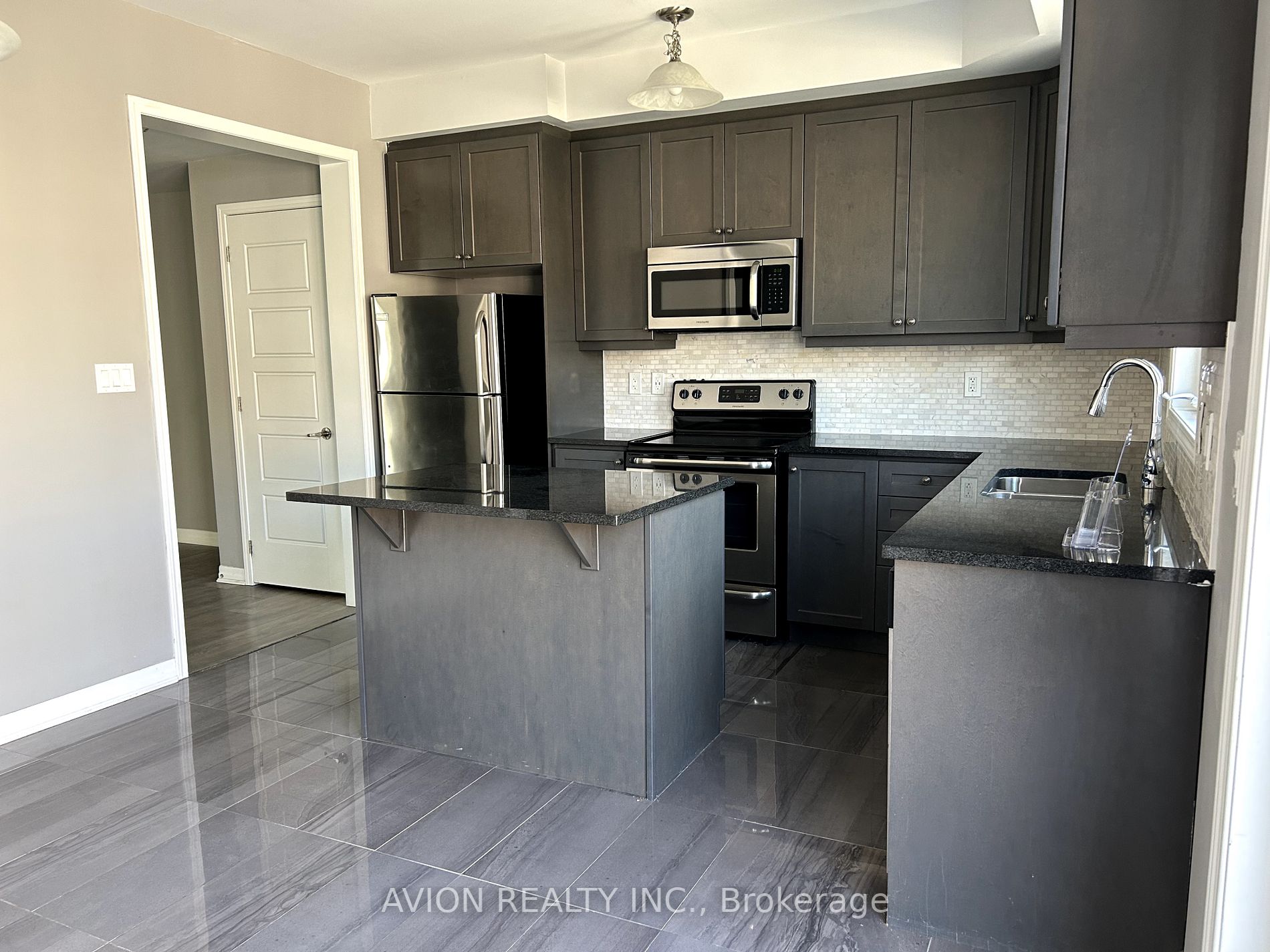 3083 George Savage Ave