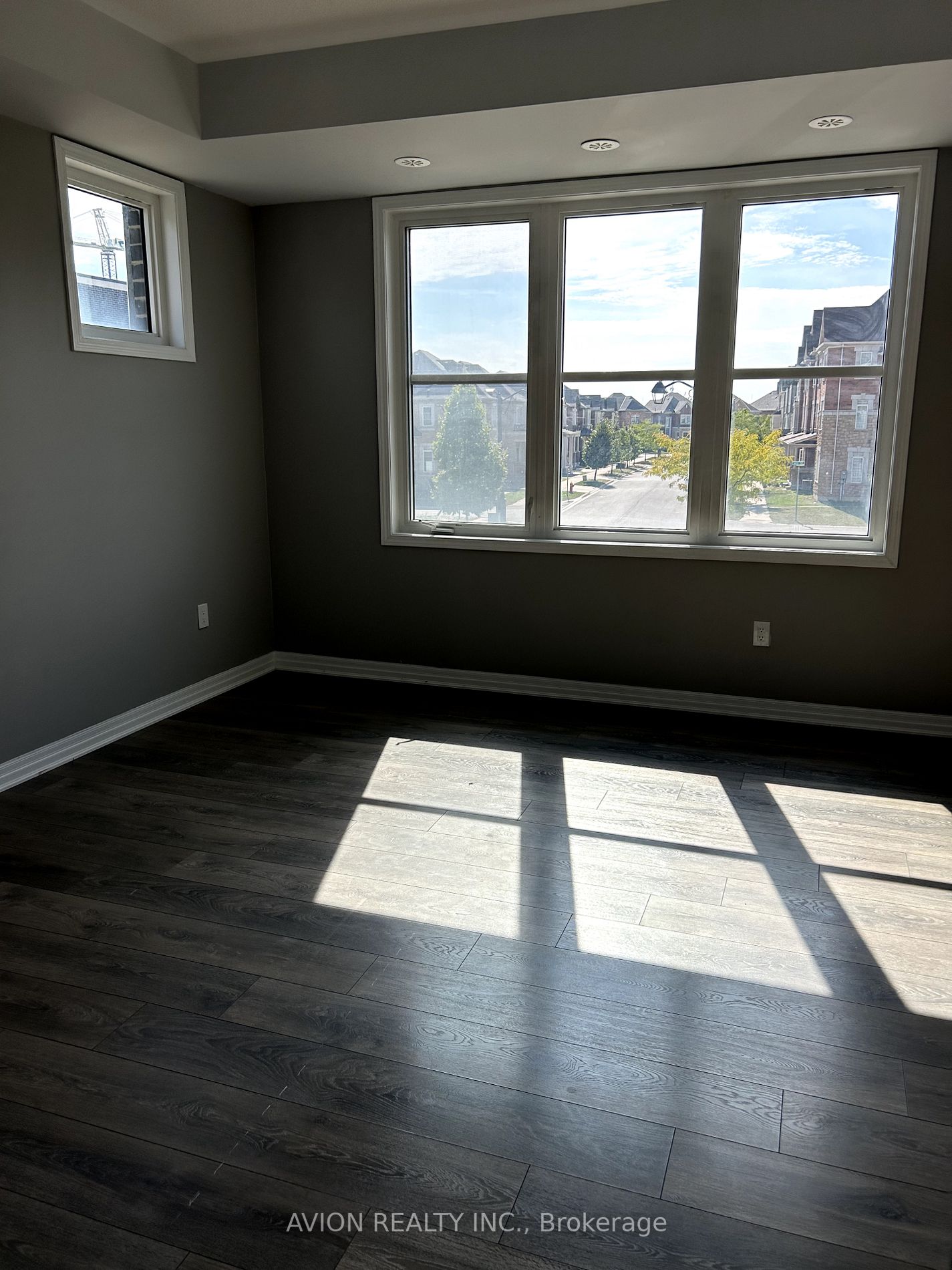 3083 George Savage Ave