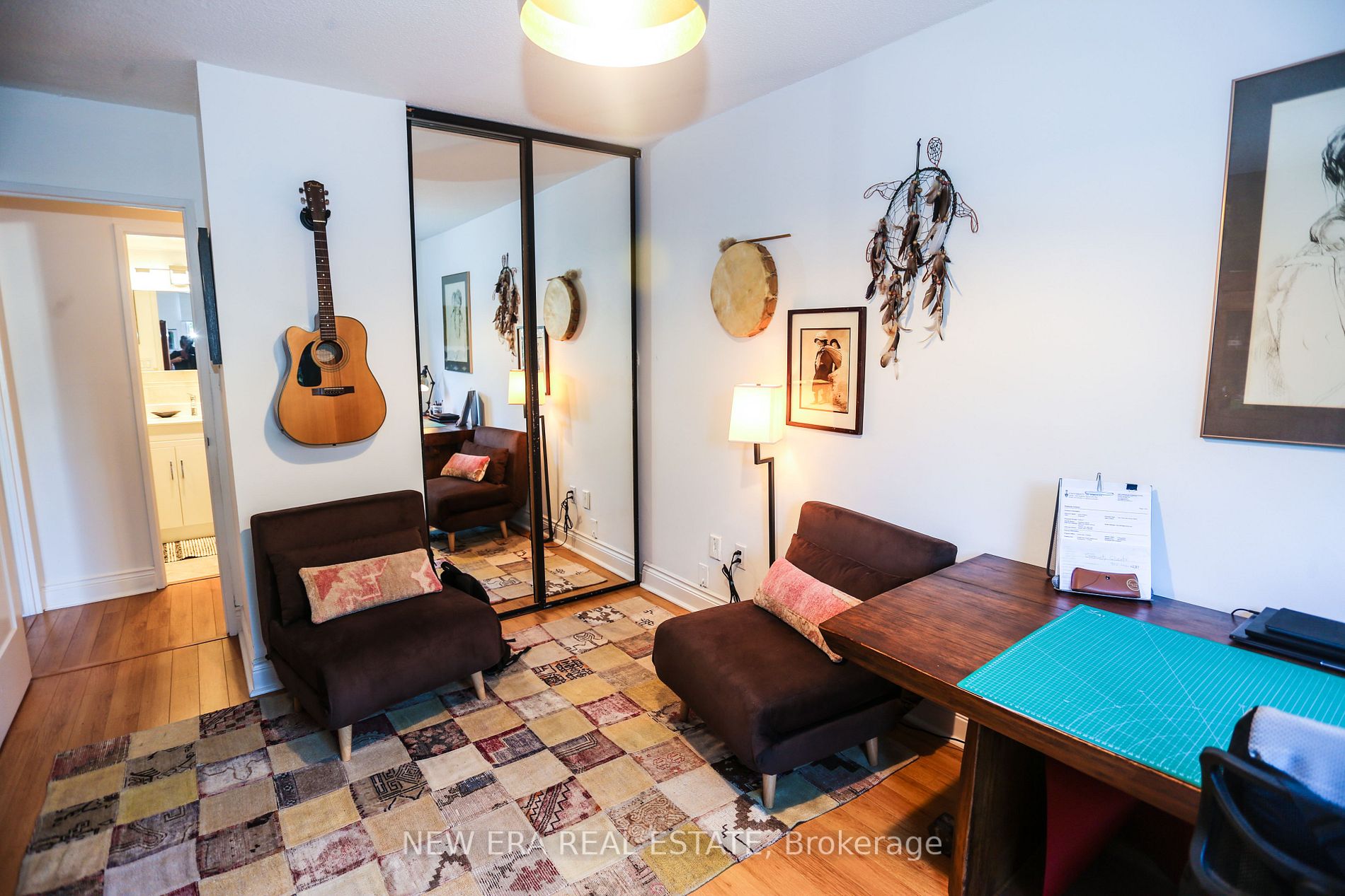 50 Quebec Ave, #204