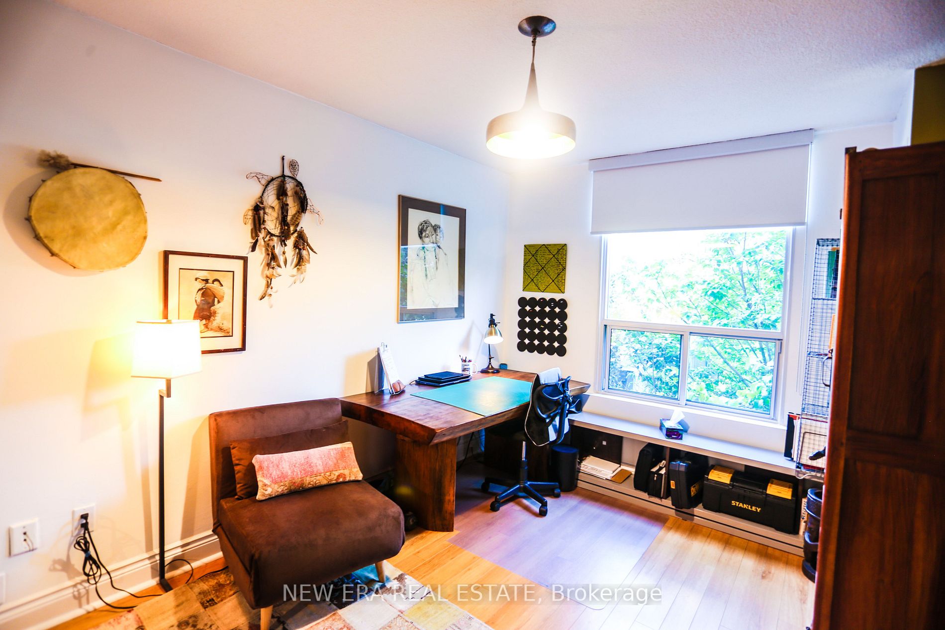 50 Quebec Ave, #204