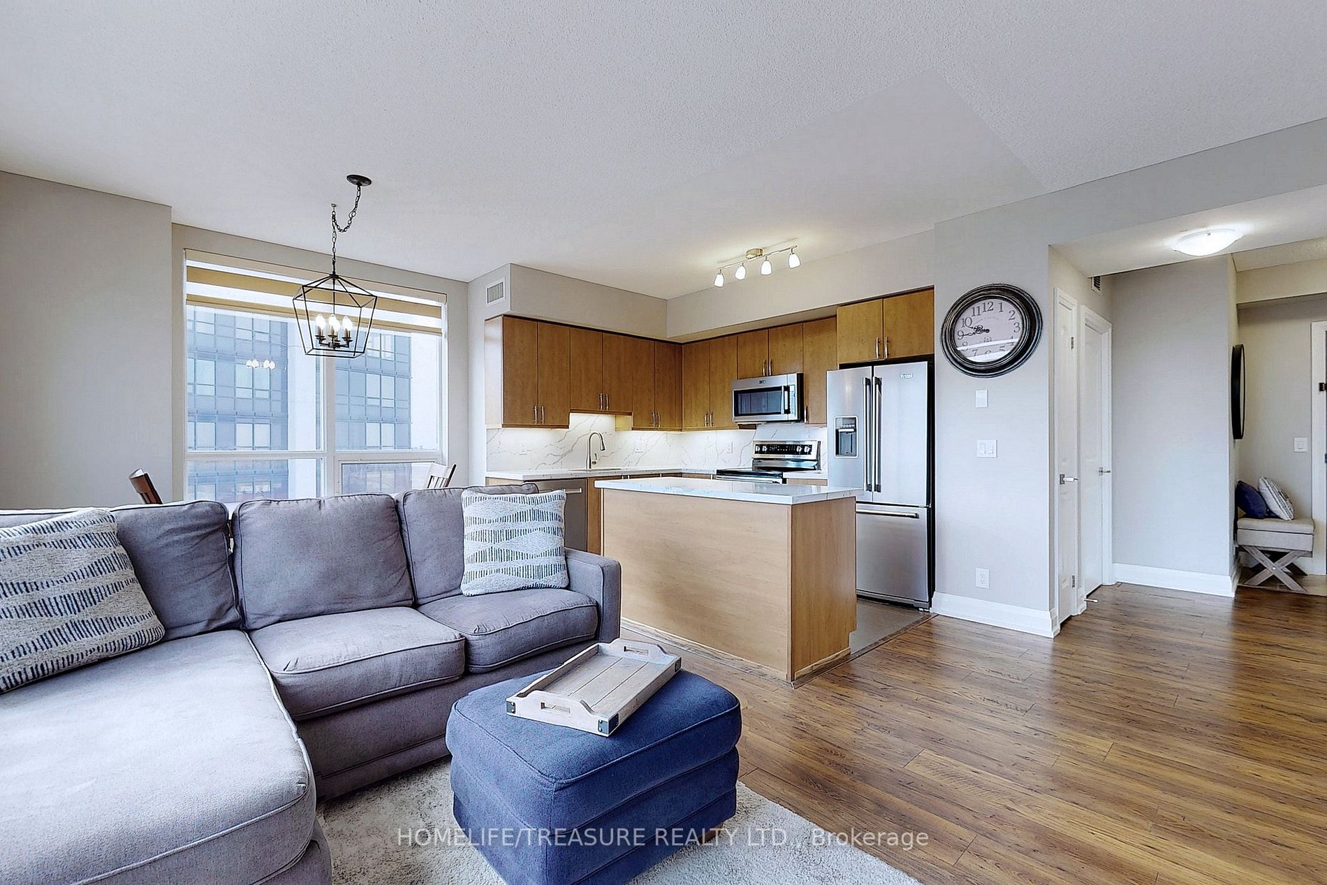 55 De Boers Dr, #1204