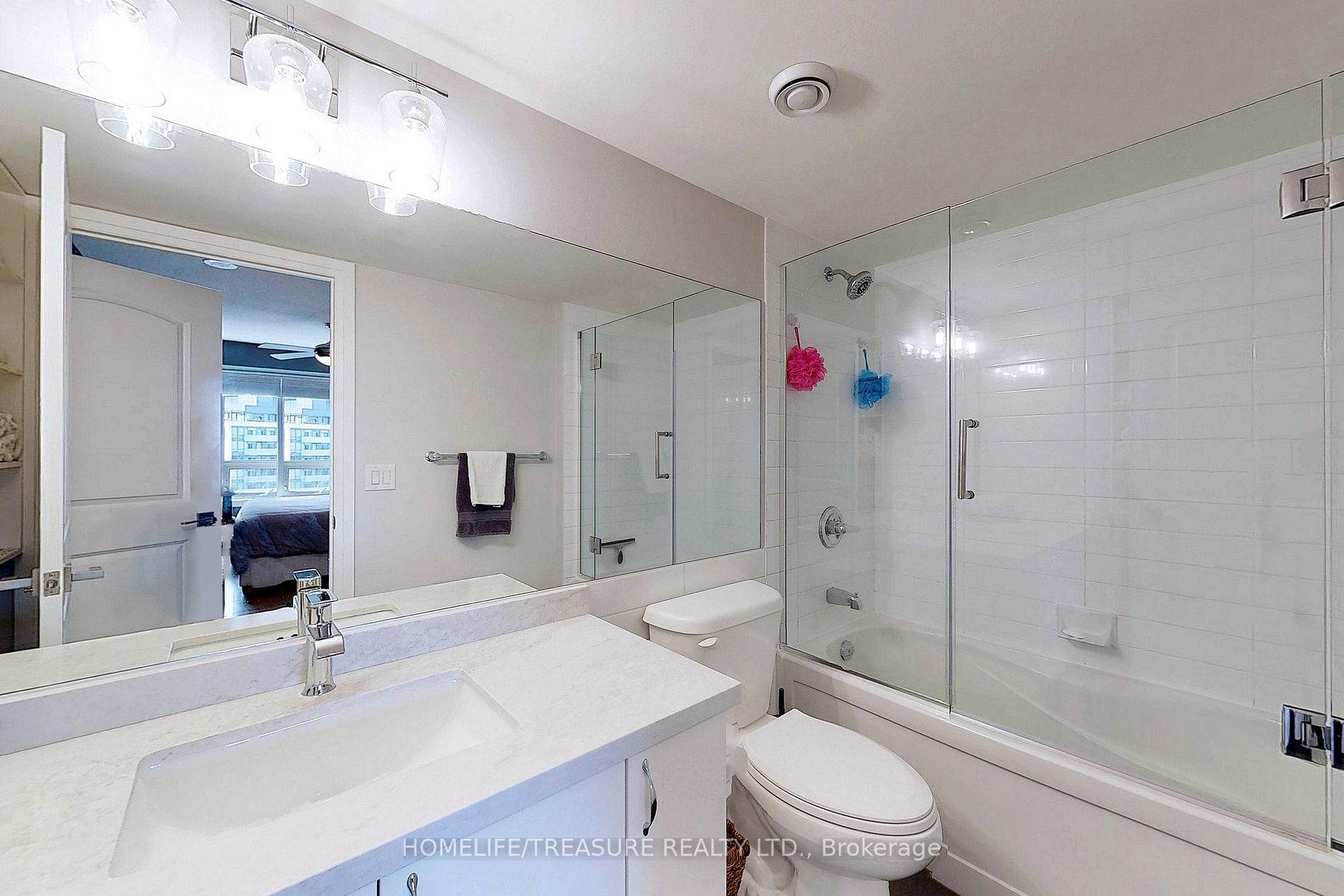 55 De Boers Dr, #1204