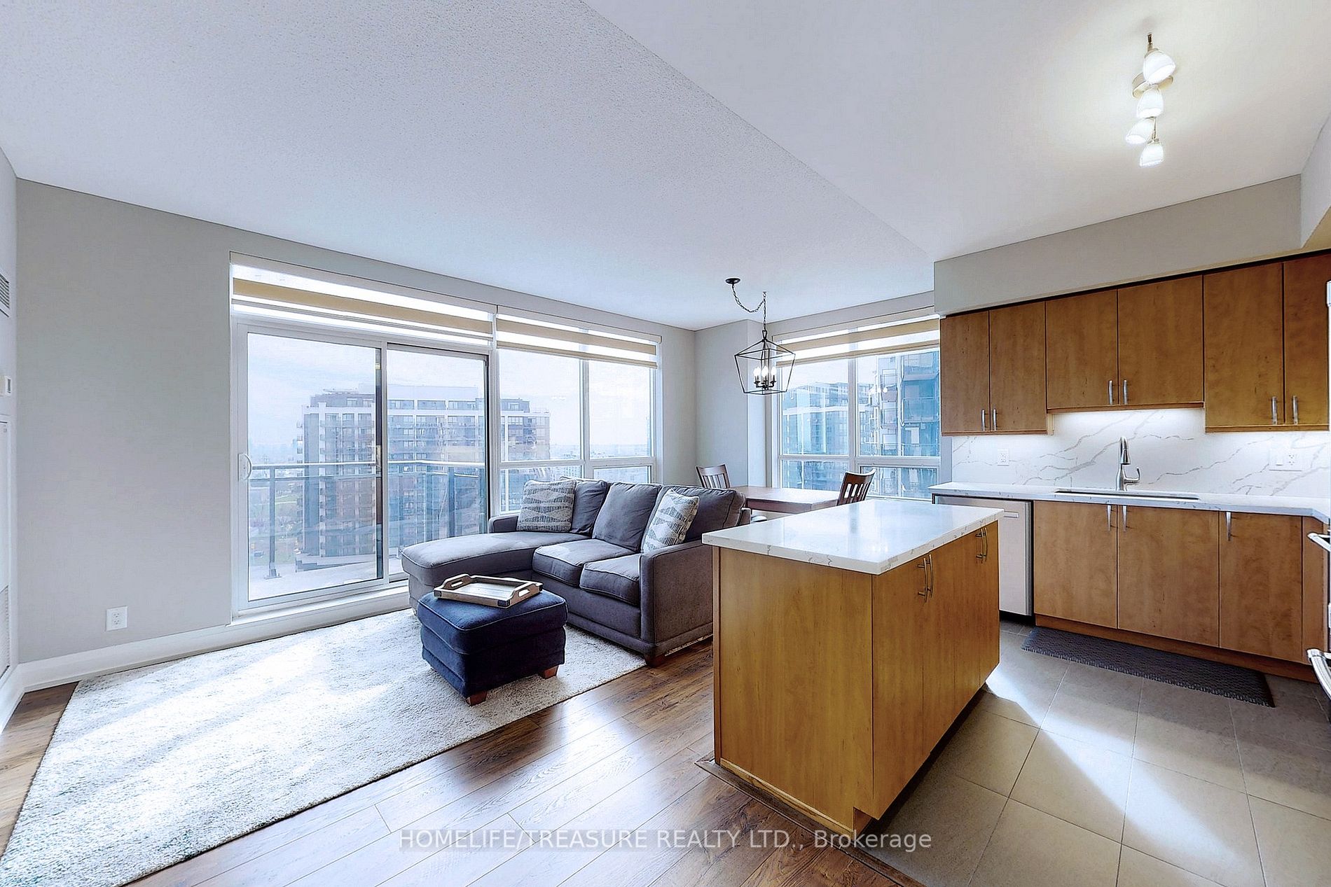 55 De Boers Dr, #1204