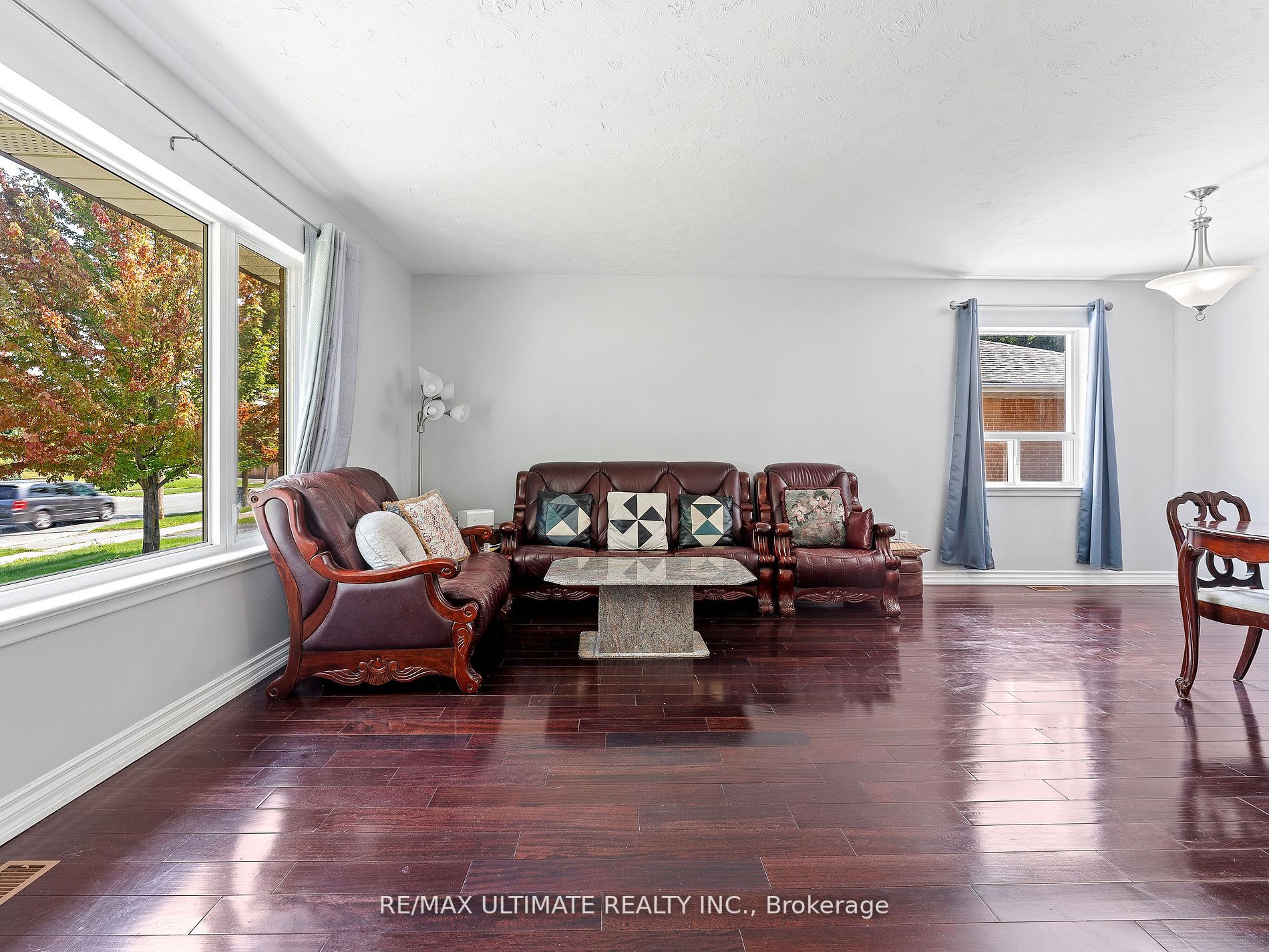 189 Elmhurst Dr
