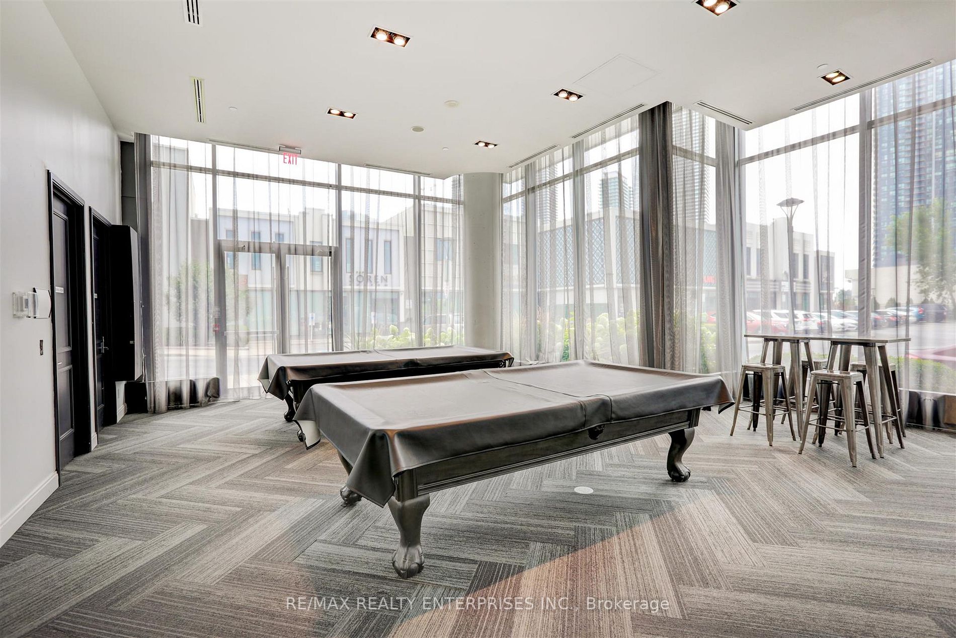 90 Park Lawn Rd, #2203