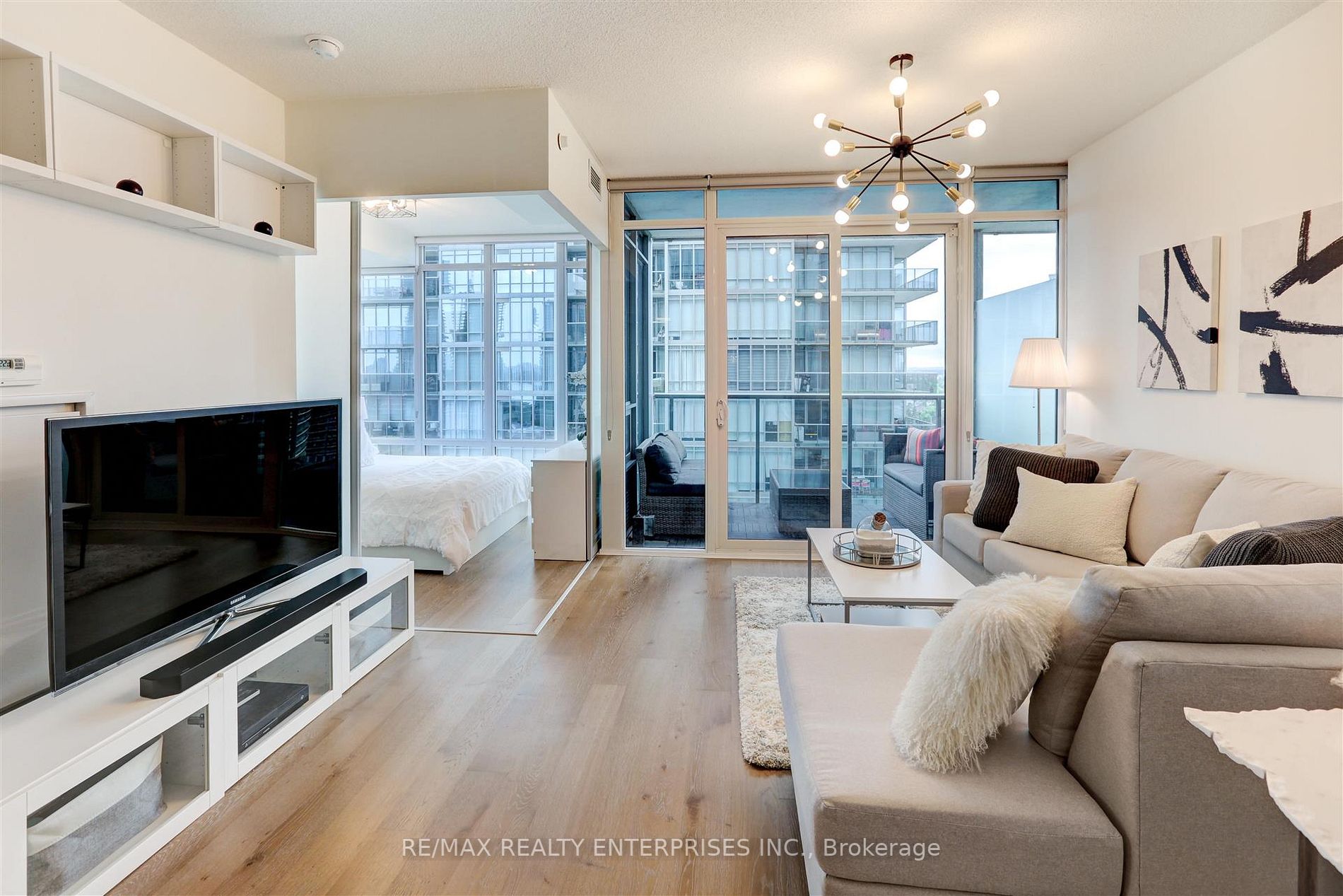 90 Park Lawn Rd, #2203