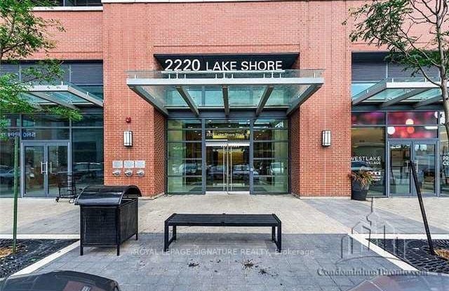 2220 Lake Shore Blvd W, #401