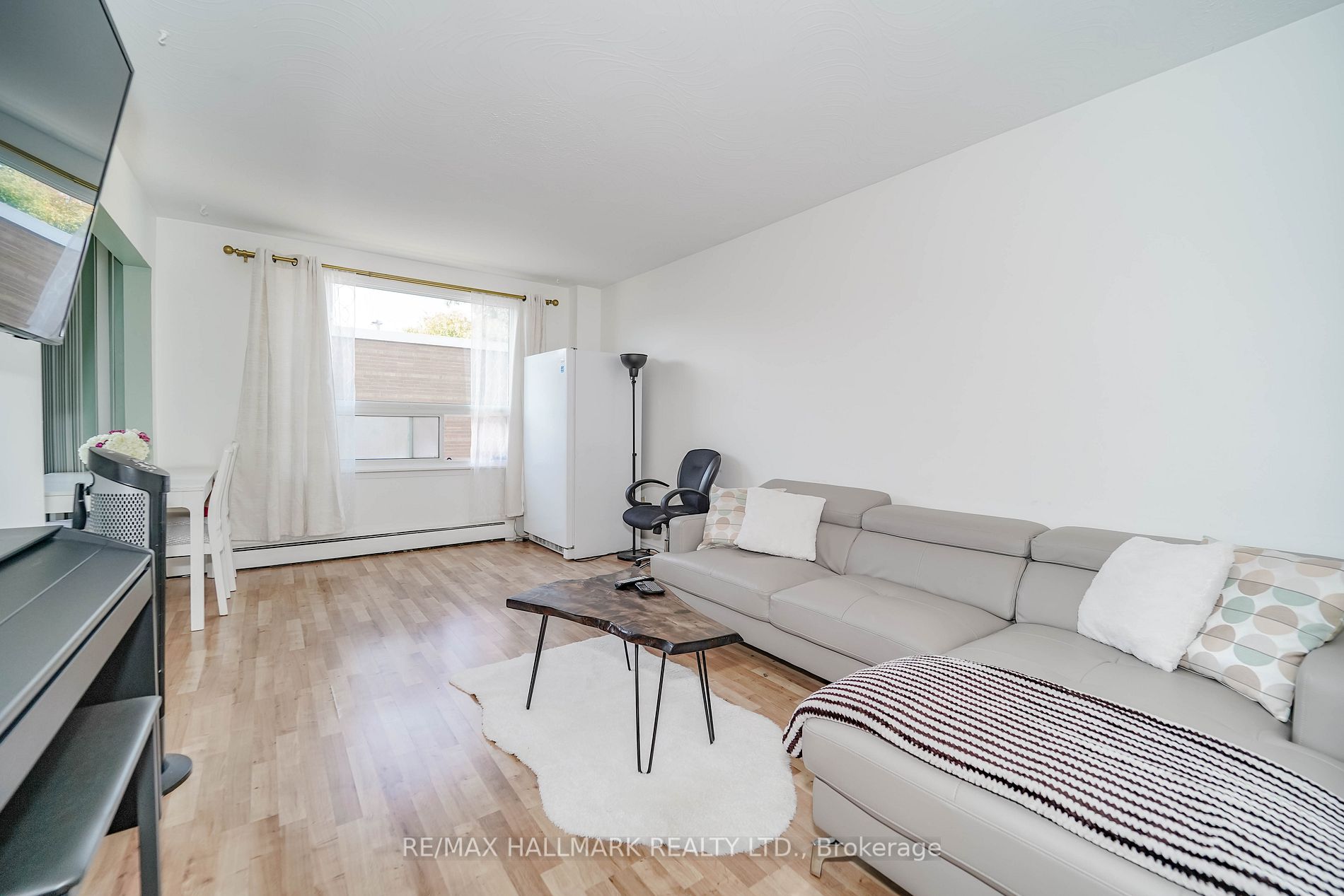 1195 Lakeshore Rd E