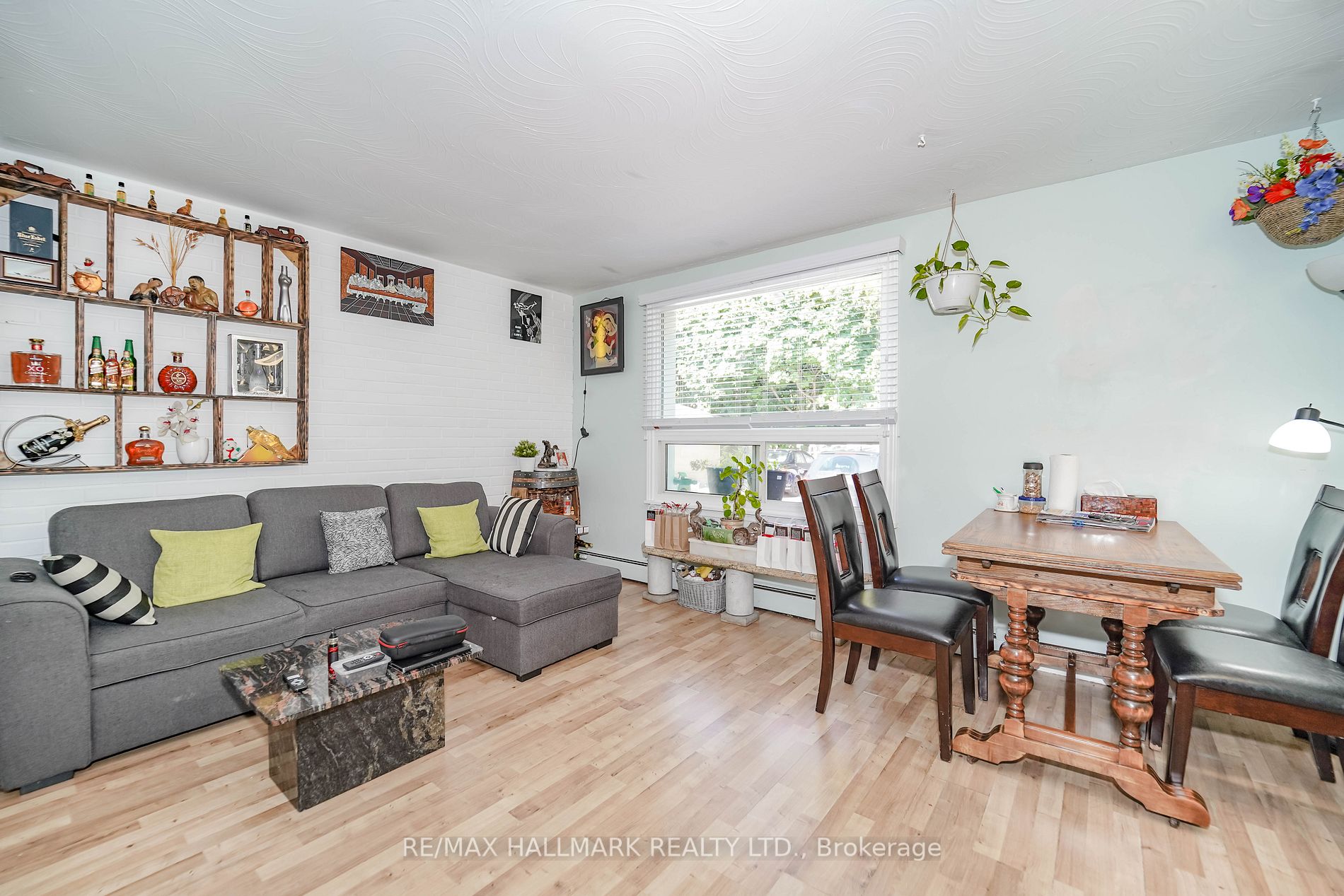 1195 Lakeshore Rd E