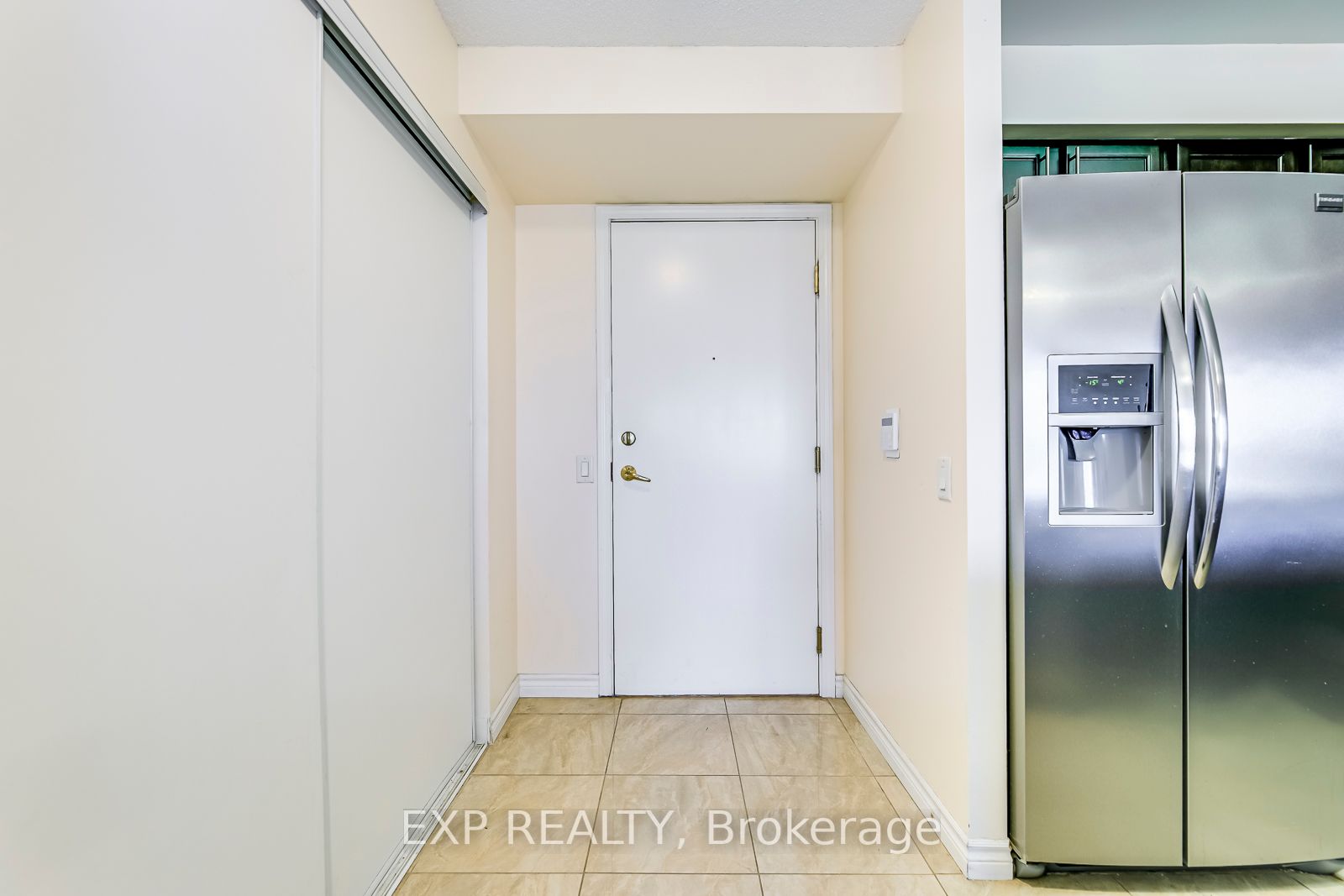 25 Kingsbridge Garden Circ, #1216