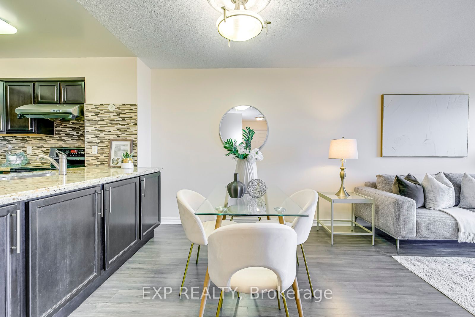 25 Kingsbridge Garden Circ, #1216