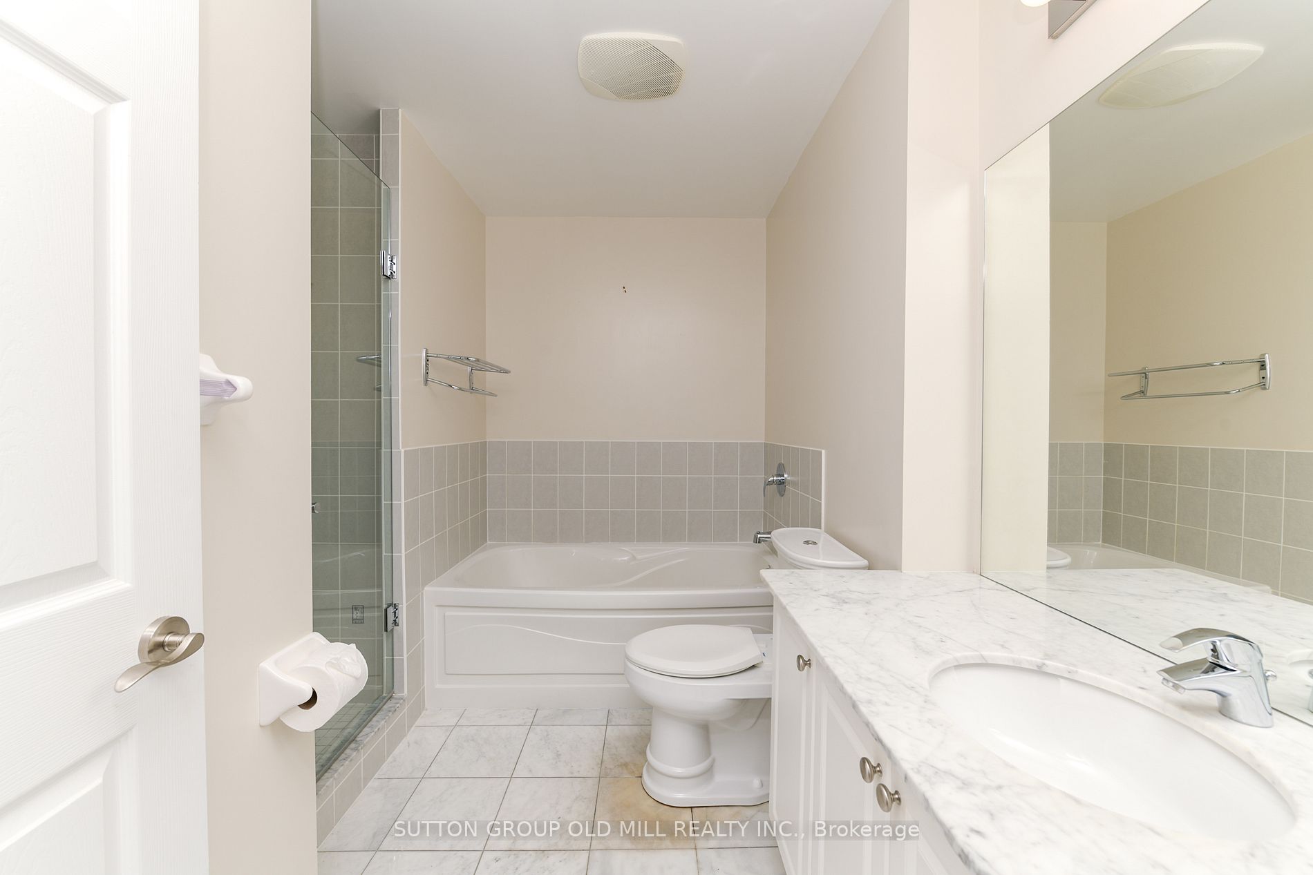 1135 Royal York Rd, #917