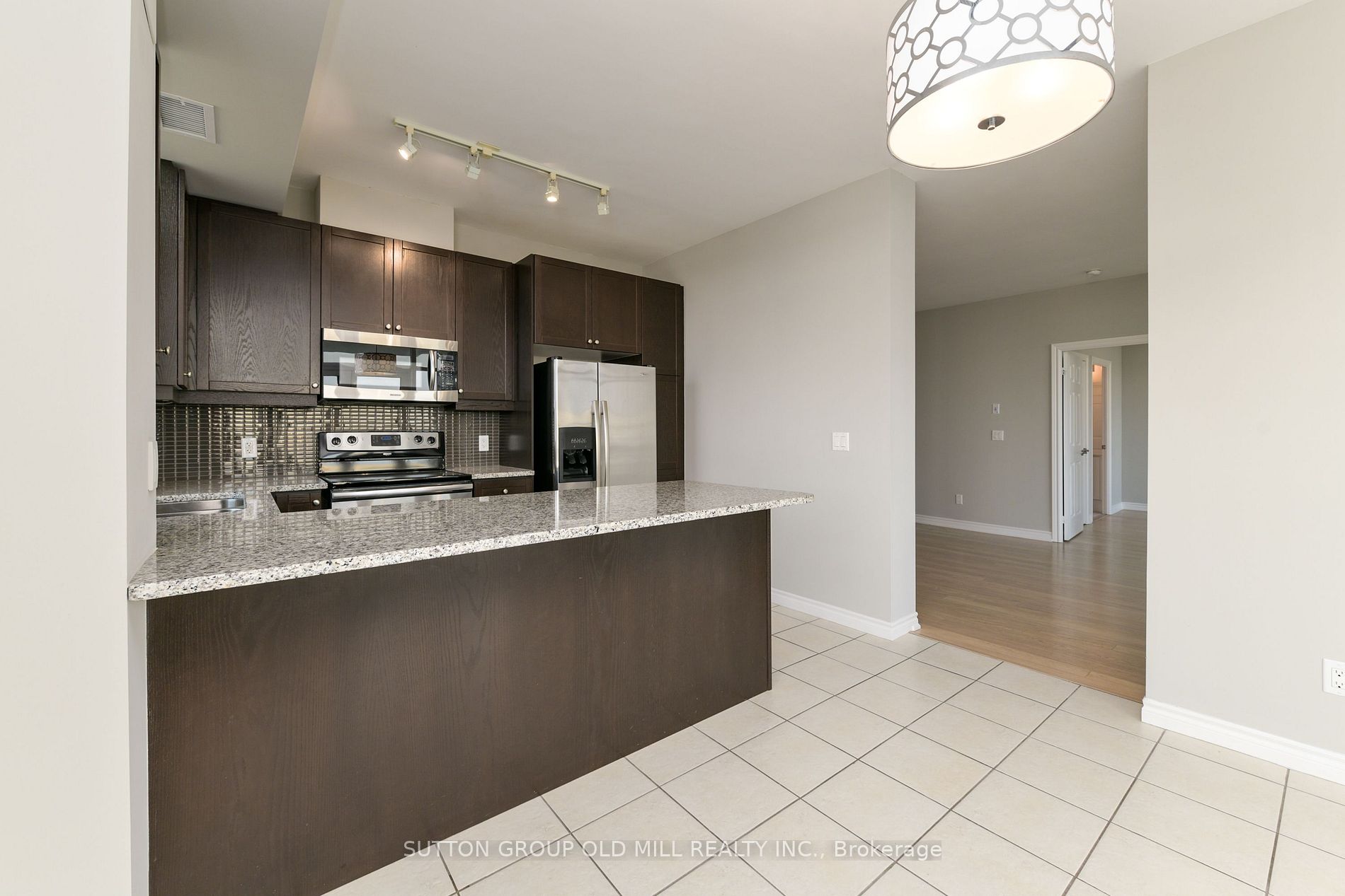 1135 Royal York Rd, #917