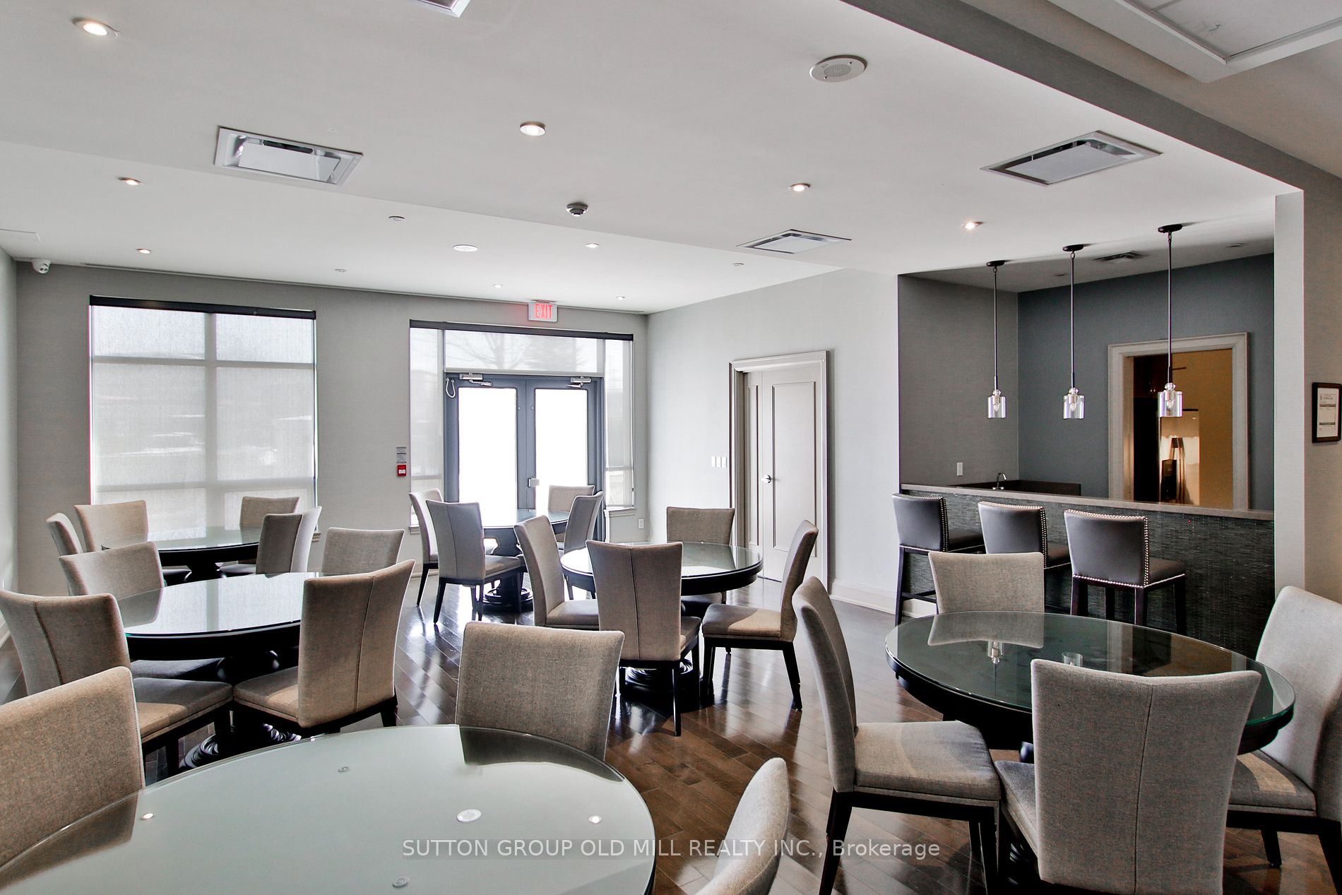 1135 Royal York Rd, #917