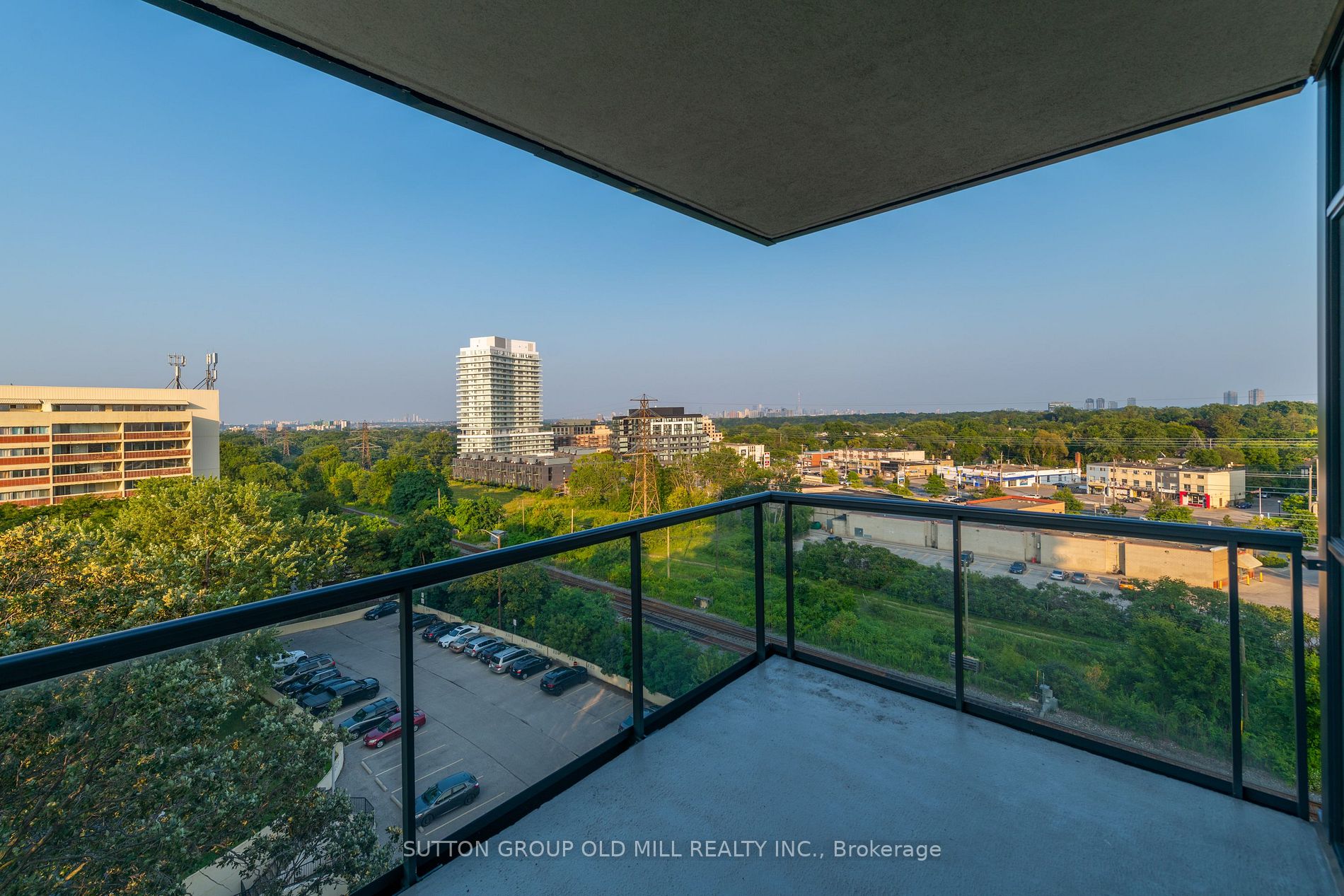 1135 Royal York Rd, #917