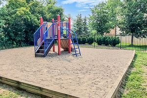 105 George Appleton Way, #2152