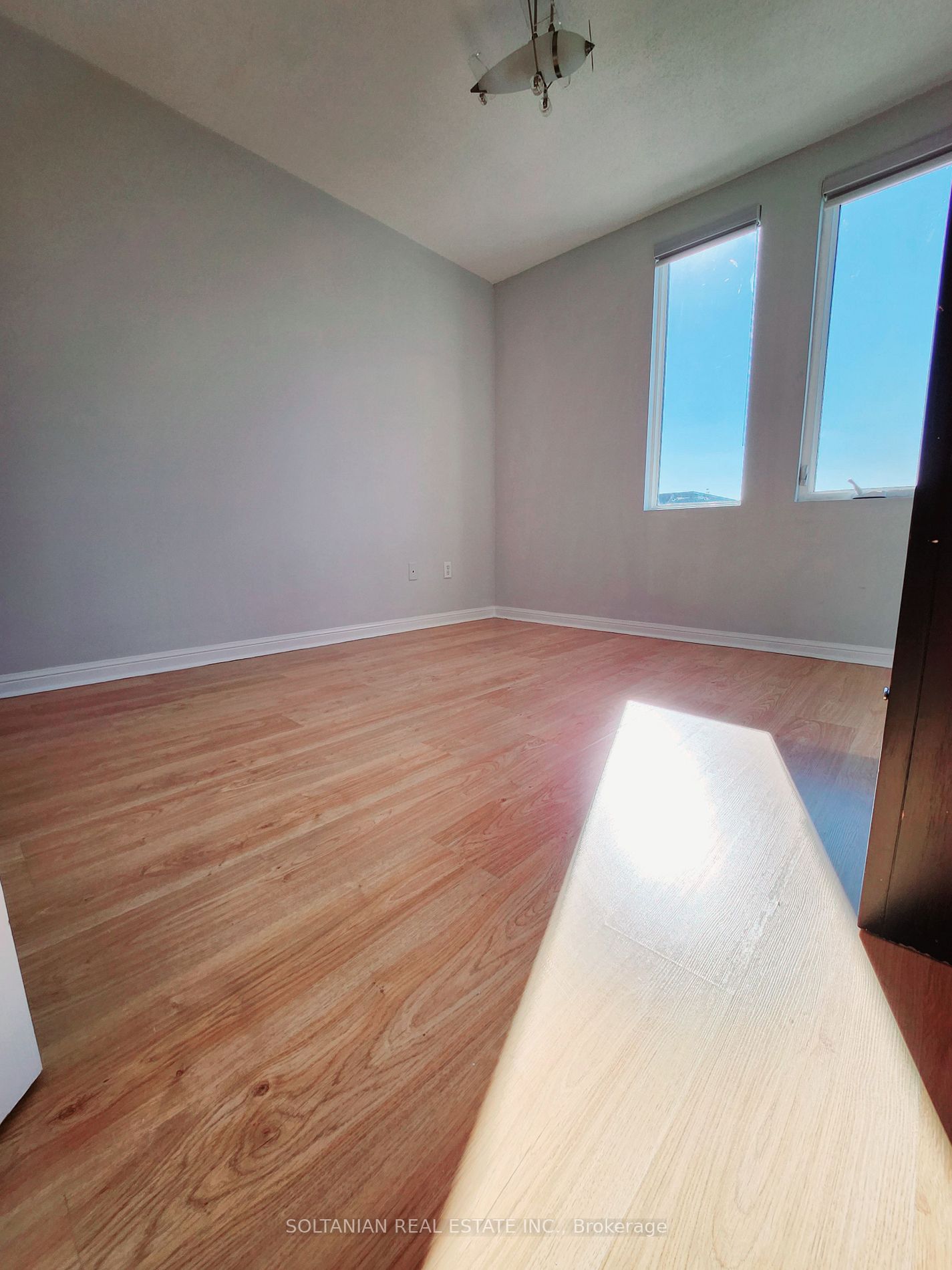 105 George Appleton Way, #2152