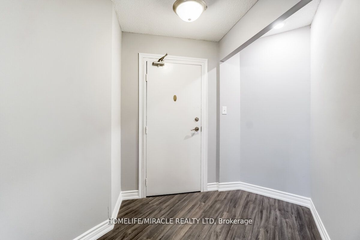 234 Albion Rd, #301