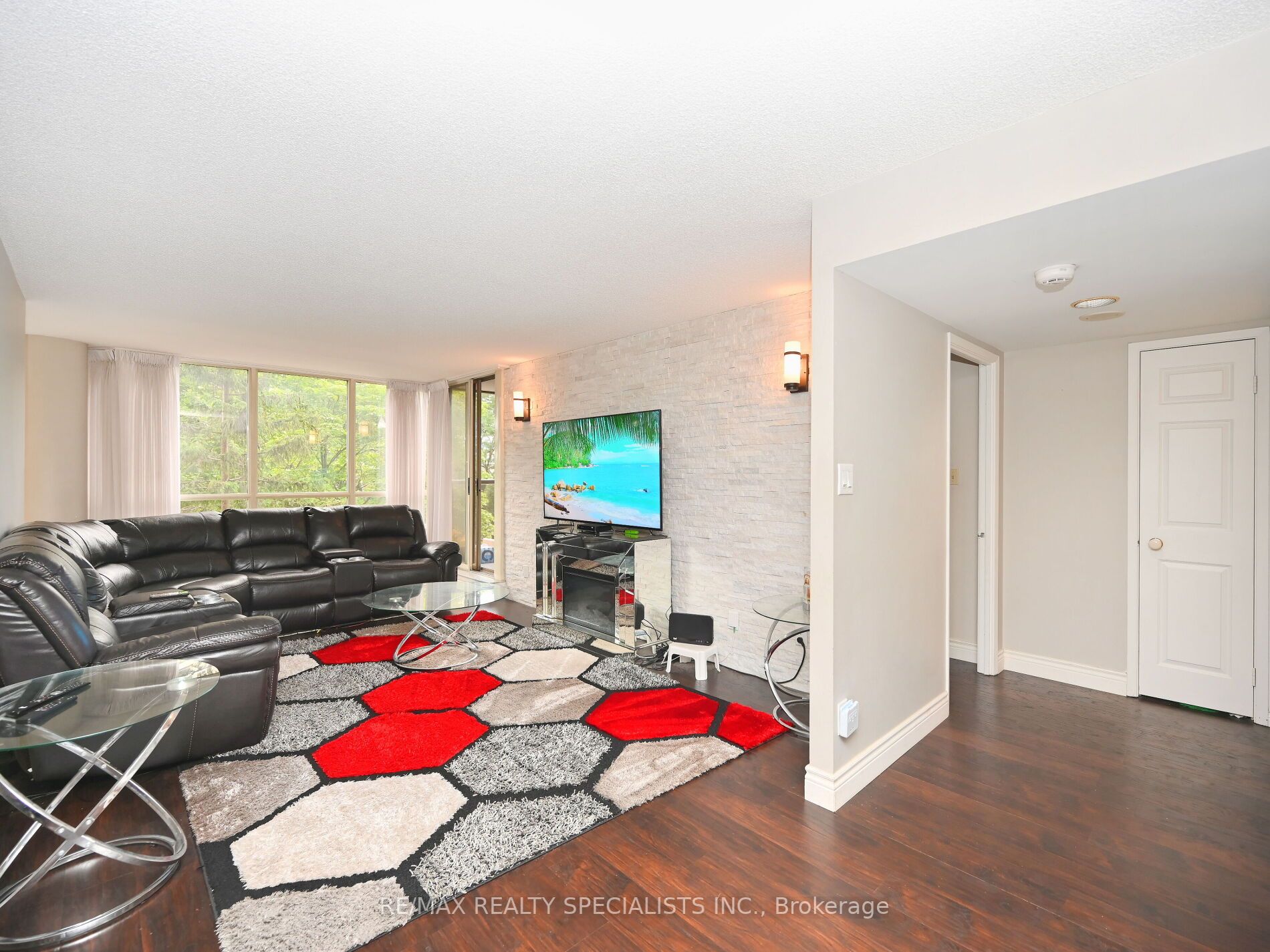 45 Kingsbridge Garden Circ, #308