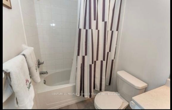 1 Beckenrose Court, #13