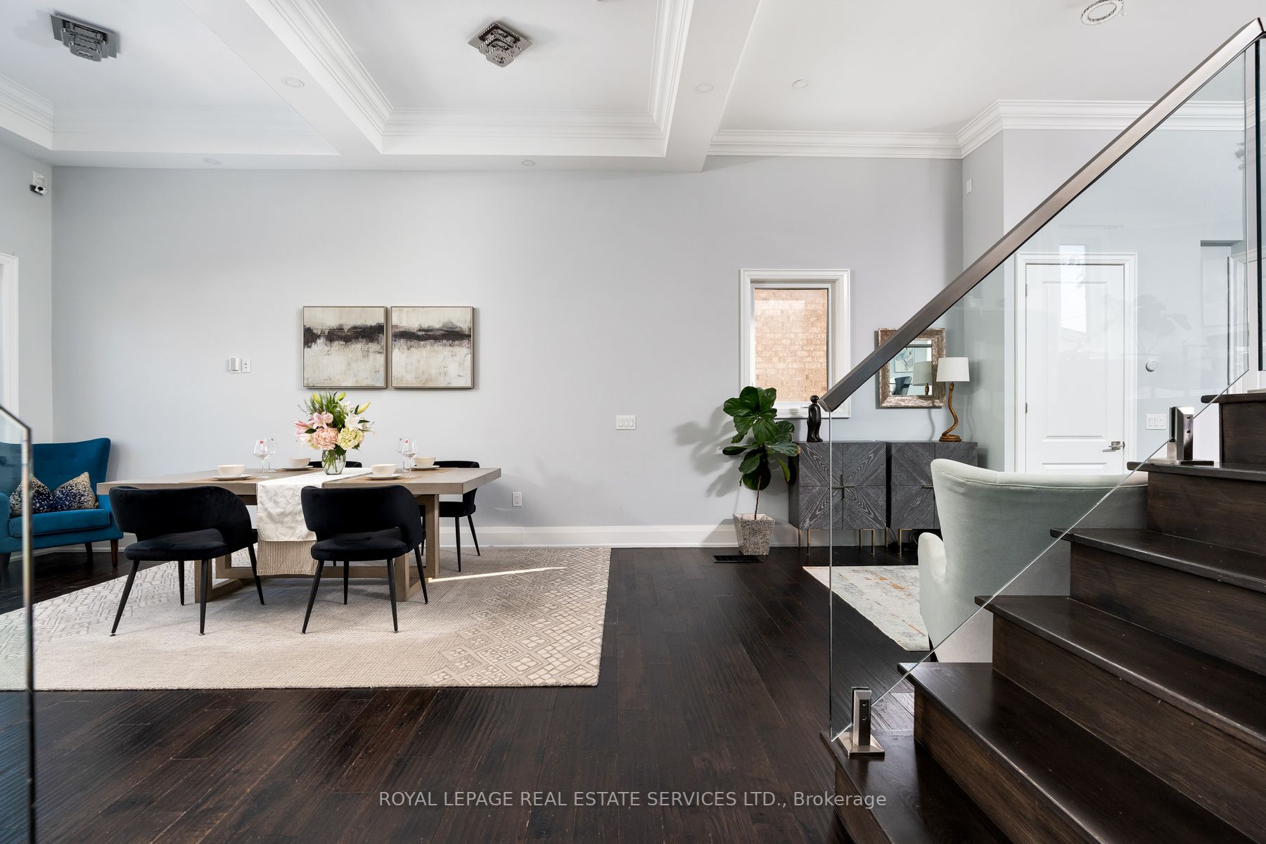 233 Park Lawn Rd