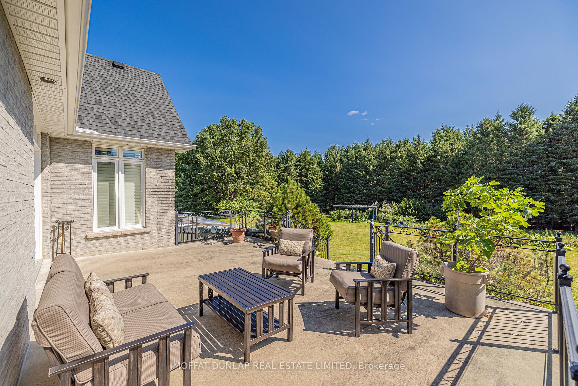 63 Rowley Dr