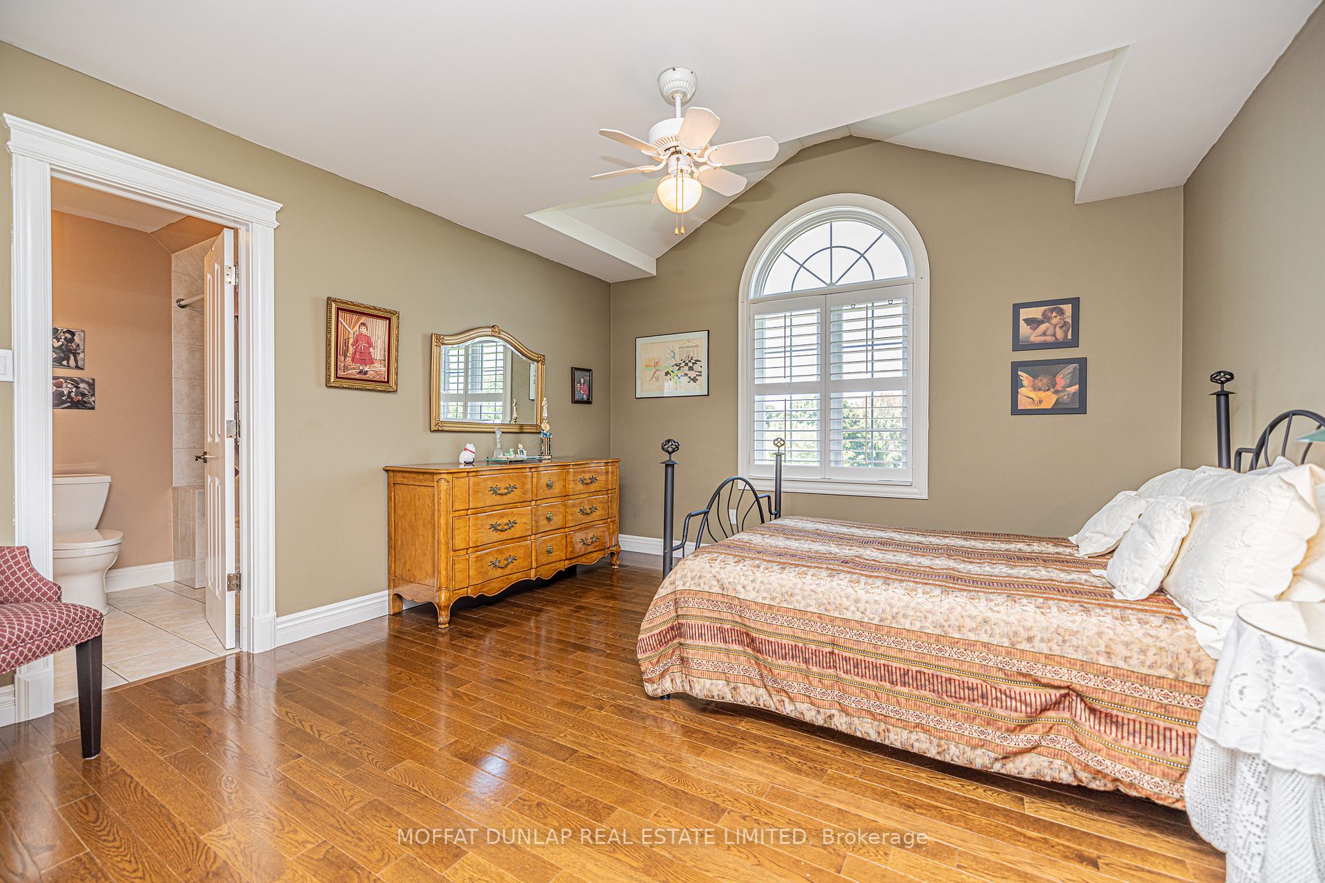 63 Rowley Dr